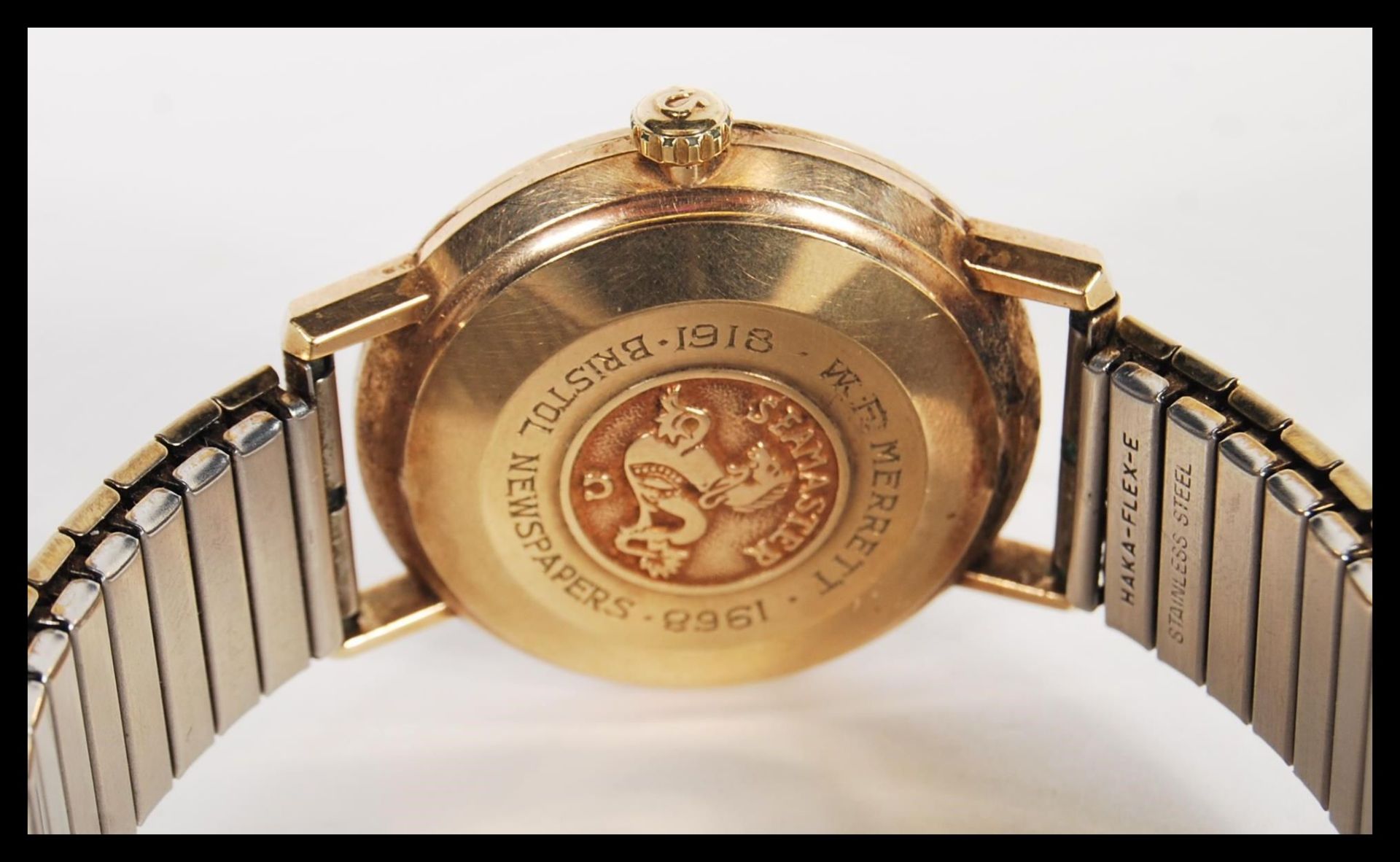 A vintage mid 20th Century 1960's 9ct gold Omega Speedmaster De Ville wrist watch having a - Bild 2 aus 4