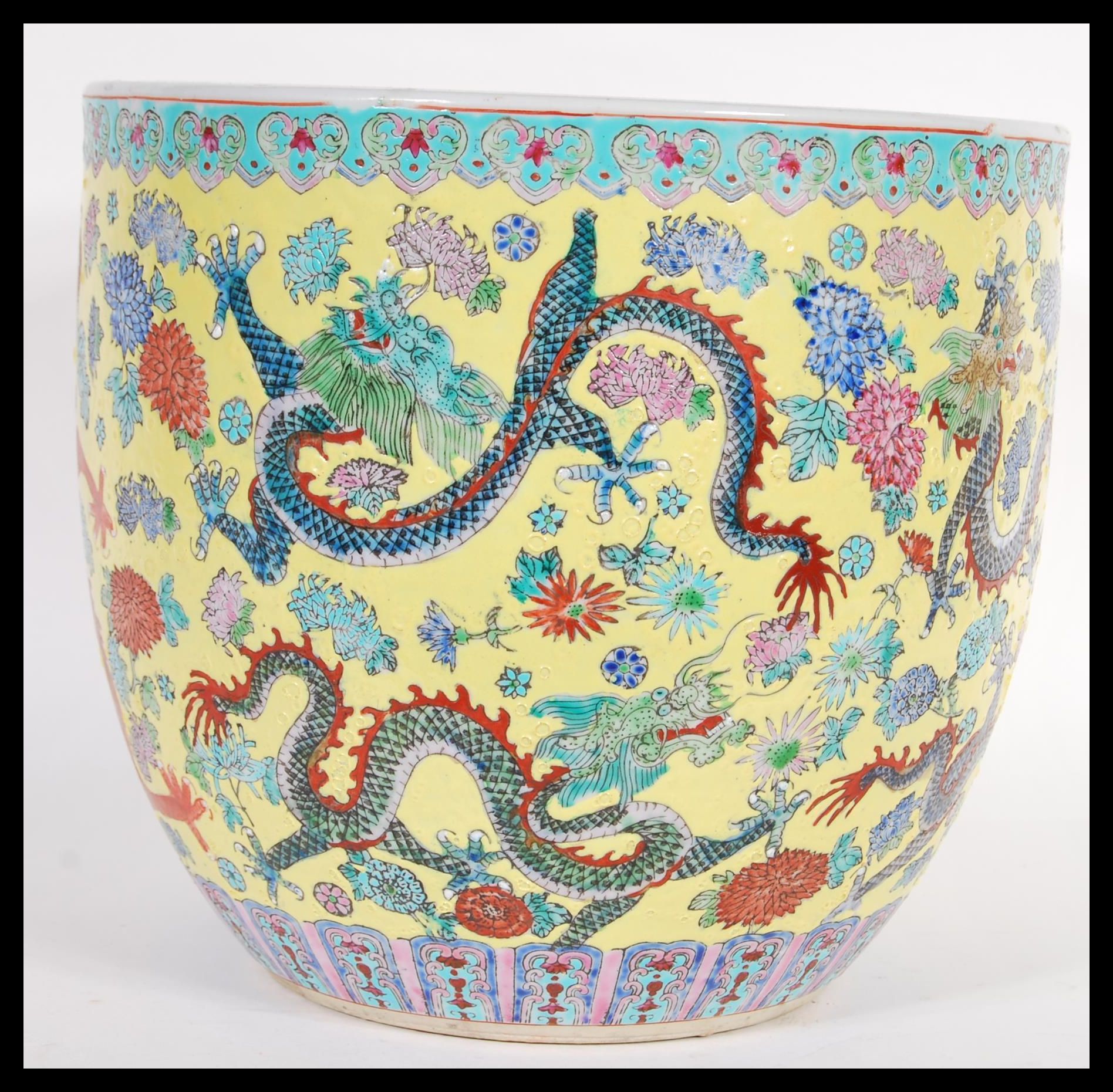 A large 19th century Chinese brush pot / vase having famille Jaune enamelled ground with - Image 2 of 6