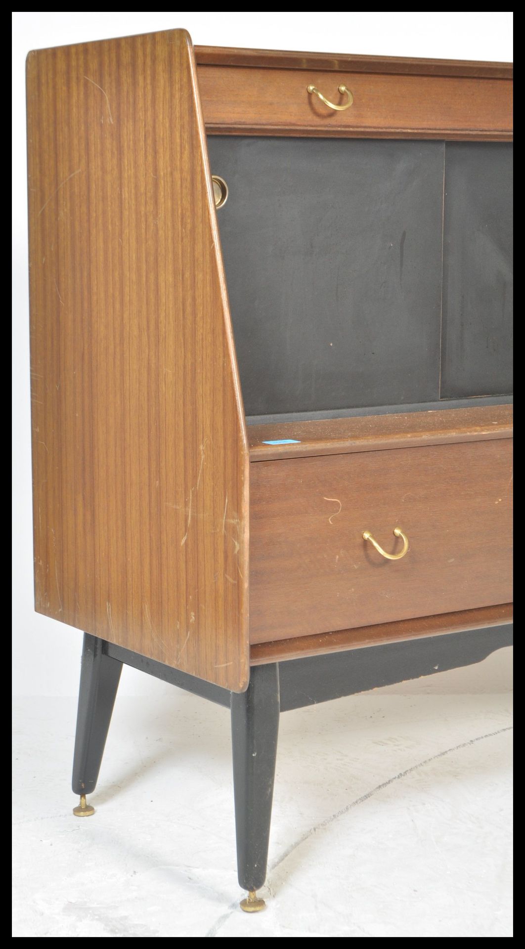 A 1970's G-Plan Librenza tola wood sideboard / credenza / highboard raised on an ebonised suspension - Bild 2 aus 6
