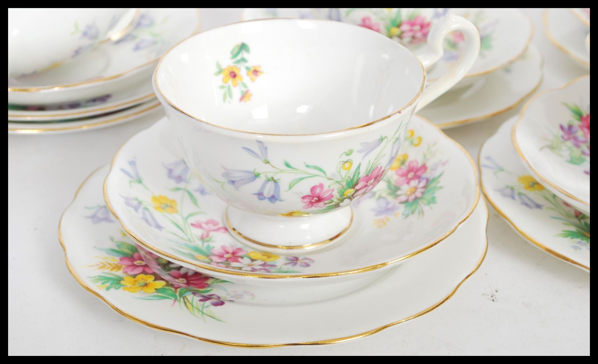 A collection of 20th Century tea sets to include, Bell fine bone china set consisting of six cups, - Bild 3 aus 7