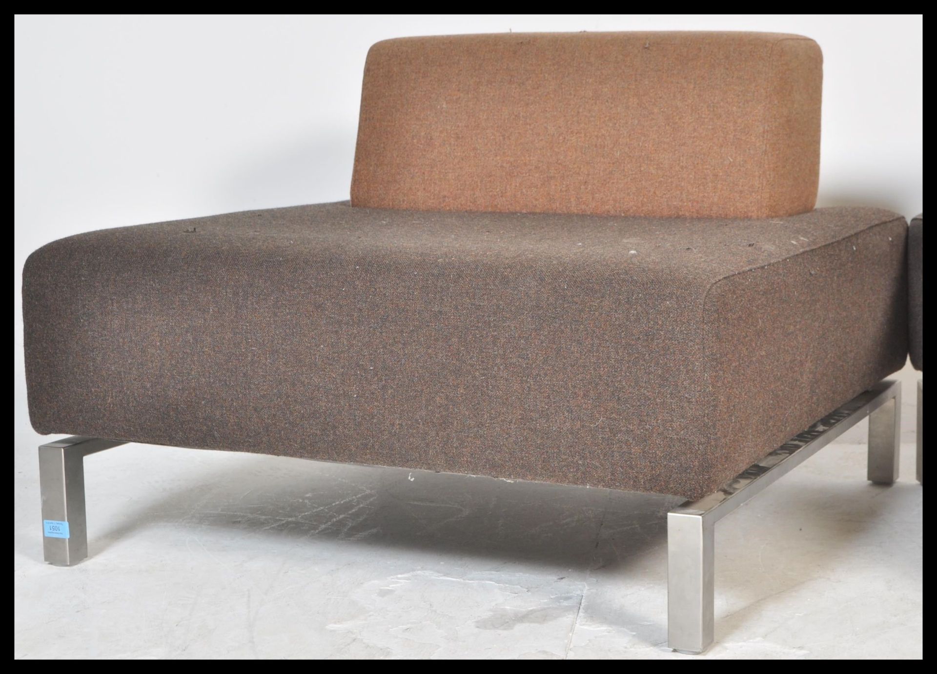 A pair of contemporary modern modular seating sofa / chairs in the manner of Orange Box furniture - Image 2 of 5