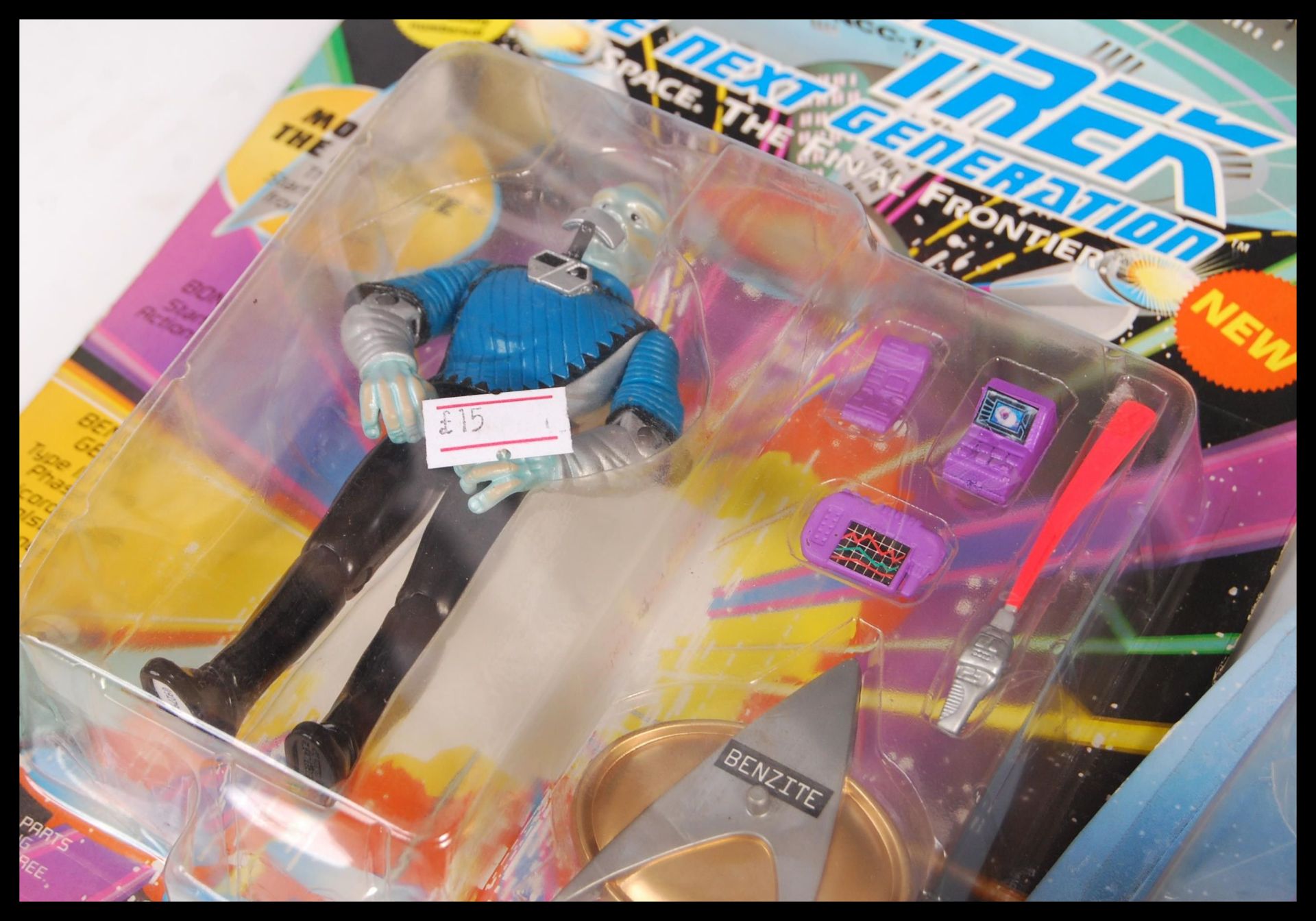 VINTAGE STAR TREK CARDED ACTION FIGURES AND CARDS - Bild 3 aus 4