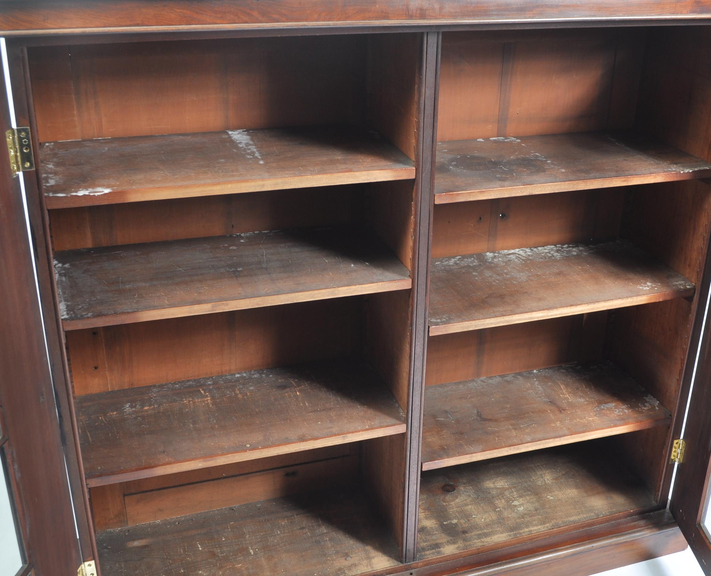 LARGE MAHOGANY 19TH CENTURY VICTORIAN LIBRARY BOOKCASE CABINET - Image 4 of 7