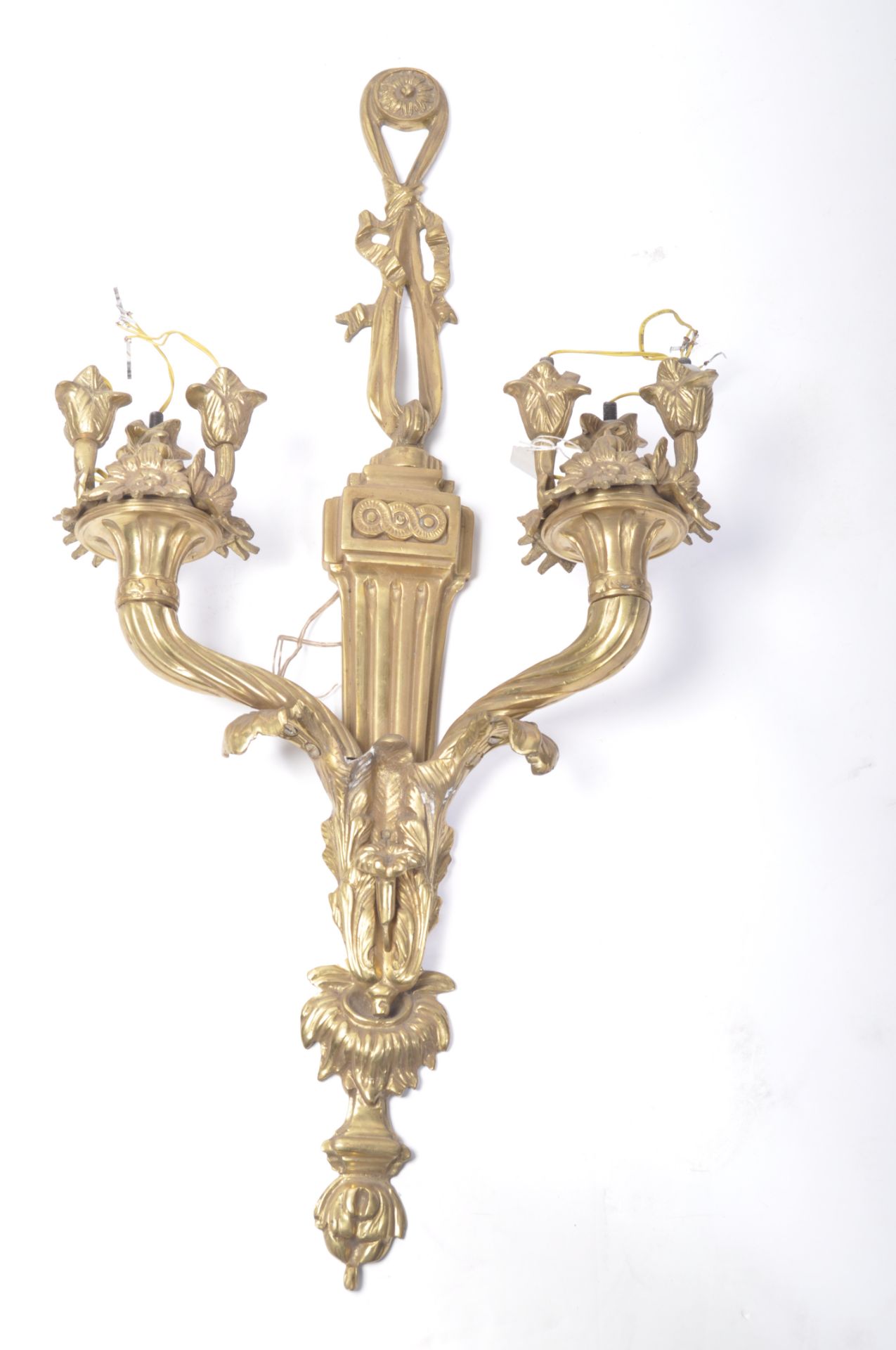 19TH CENTURY PAIR OF ADAMS REVIVAL GILT METAL WALL LIGHT SCONCES - Bild 3 aus 7