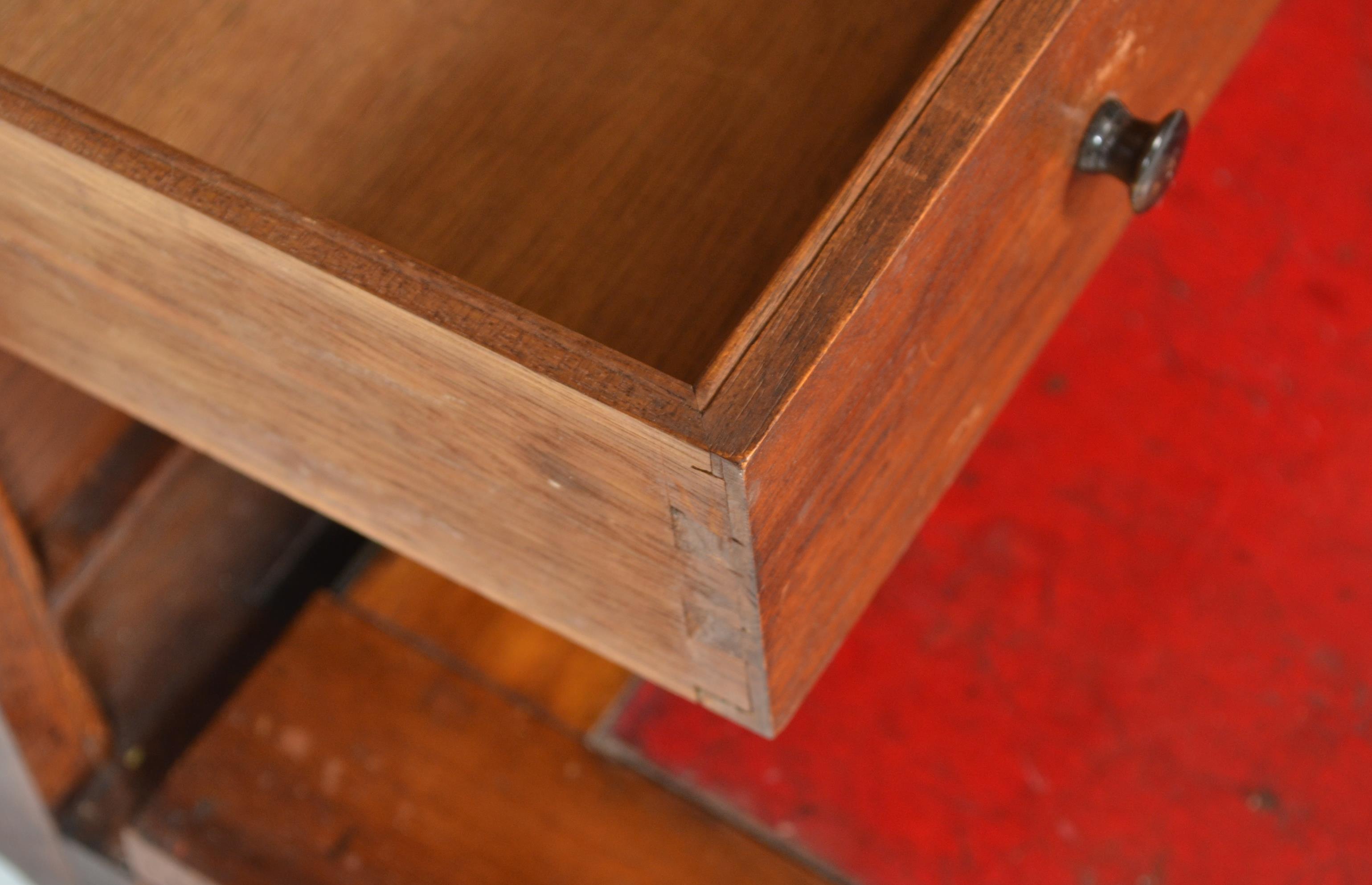 A 19TH CENTURY VICTORIAN CAMPAIGN MAHOGANY TABLE WRITING CABINET - Image 9 of 9