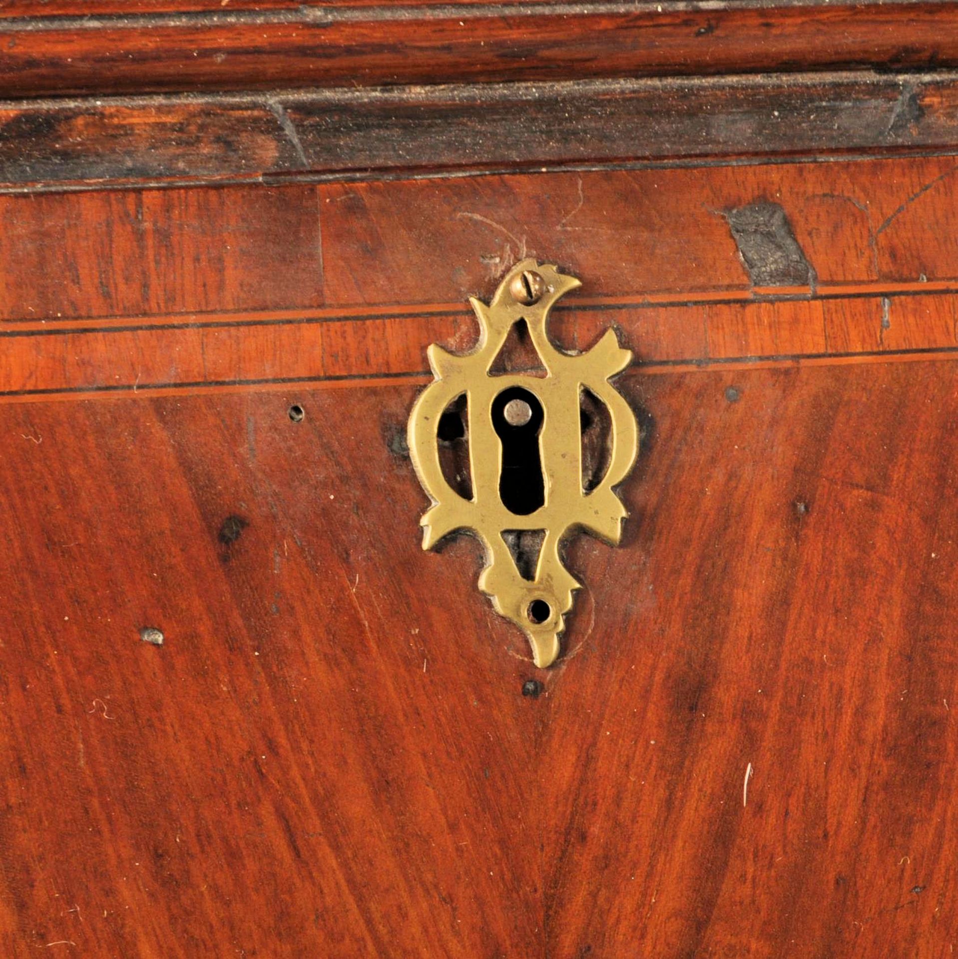 A GEORGE III 18TH CENTURY MAHOGANY INLAID BUREAU B - Image 5 of 8