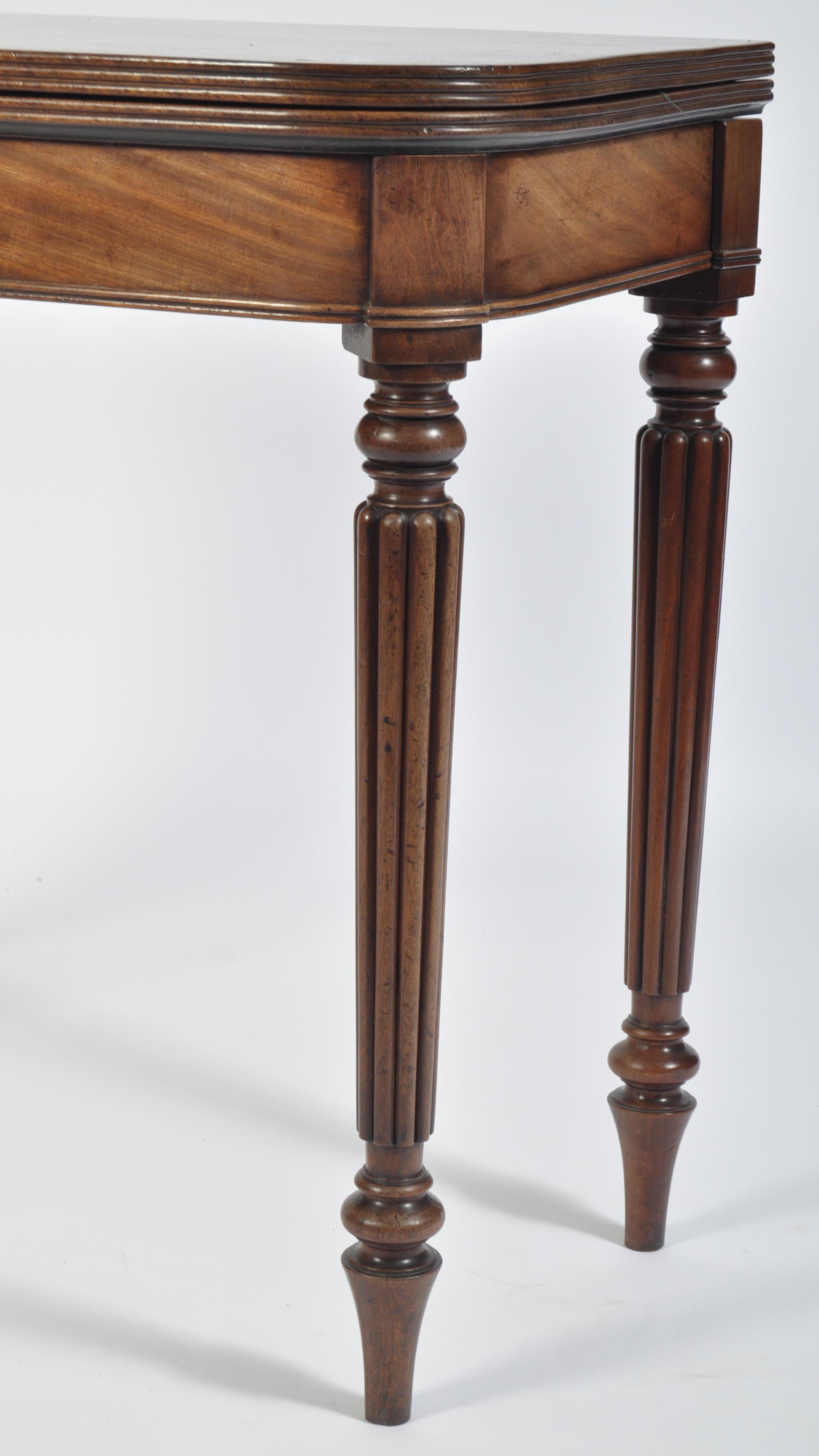 GEORGE III MAHOGANY GILLOWS OF LANCASTER MAHOGANY CARD TABLE - Image 3 of 7