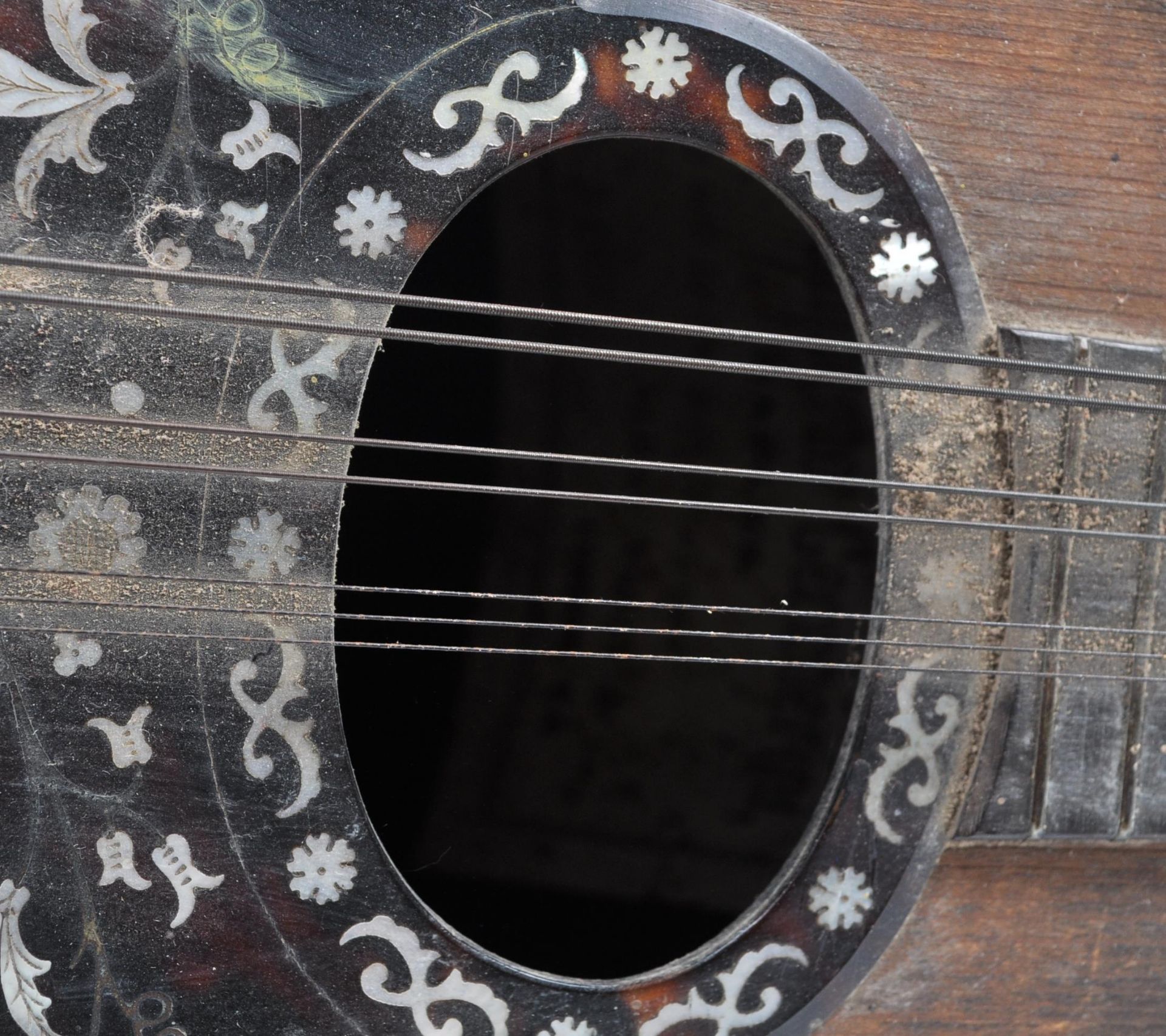 19TH CENTURY ITALIAN 10 STRING MANDOLIN BY UMBERTO CECCHERINI - Bild 4 aus 10