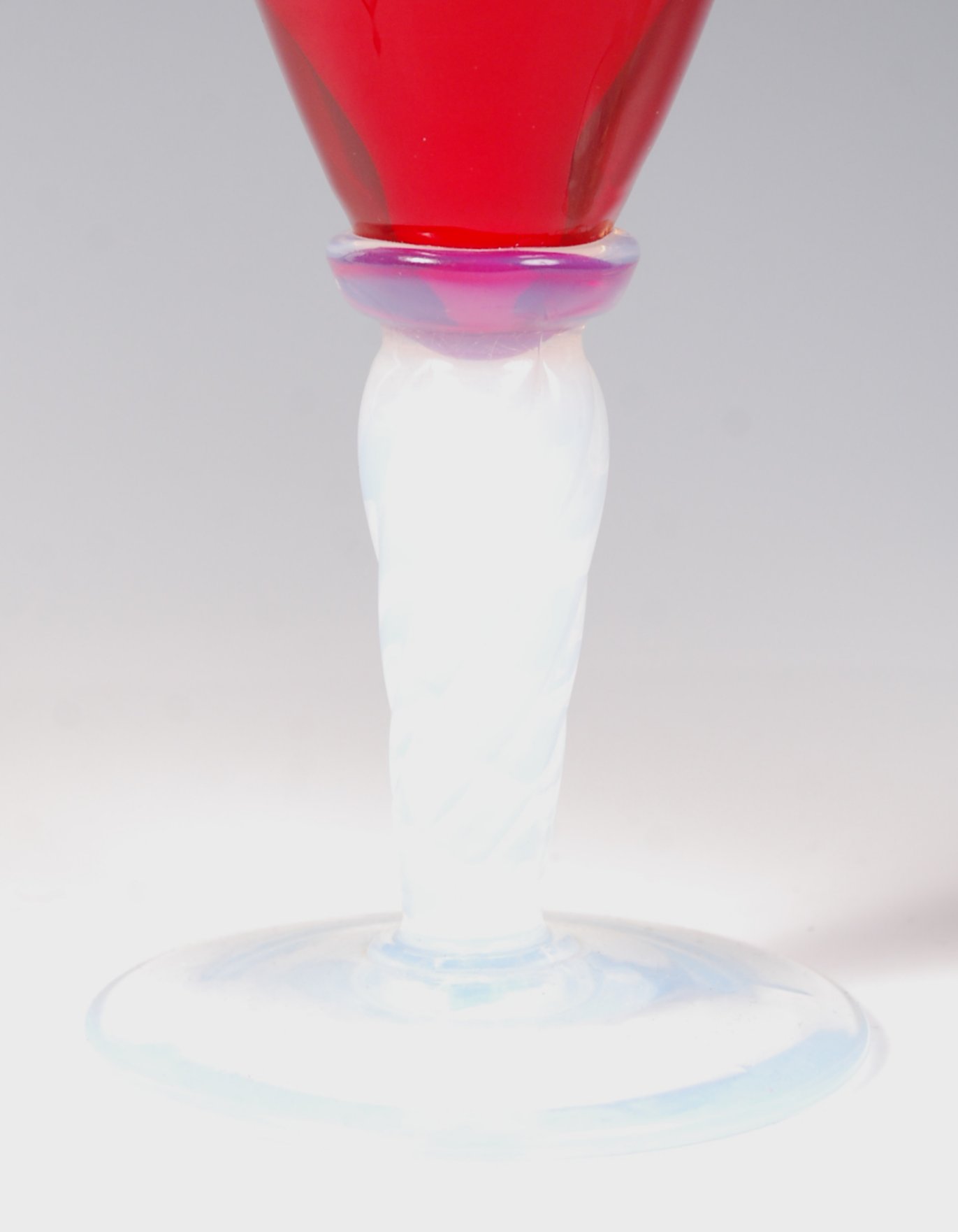 VINTAGE ITALIAN STUDIO ART GLASS HOURGLASS PEDESTA - Image 4 of 5