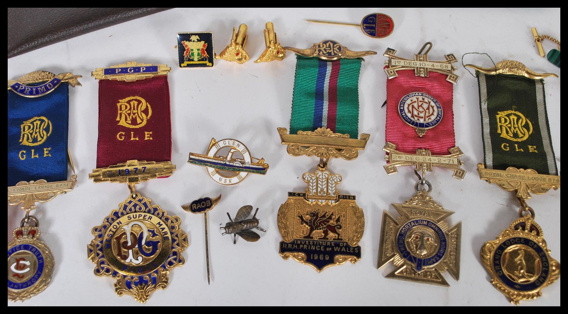 Masonic / Lodge Interest. A collection of Order Of Buffalo items to include sashs, cufflinks, - Bild 4 aus 8