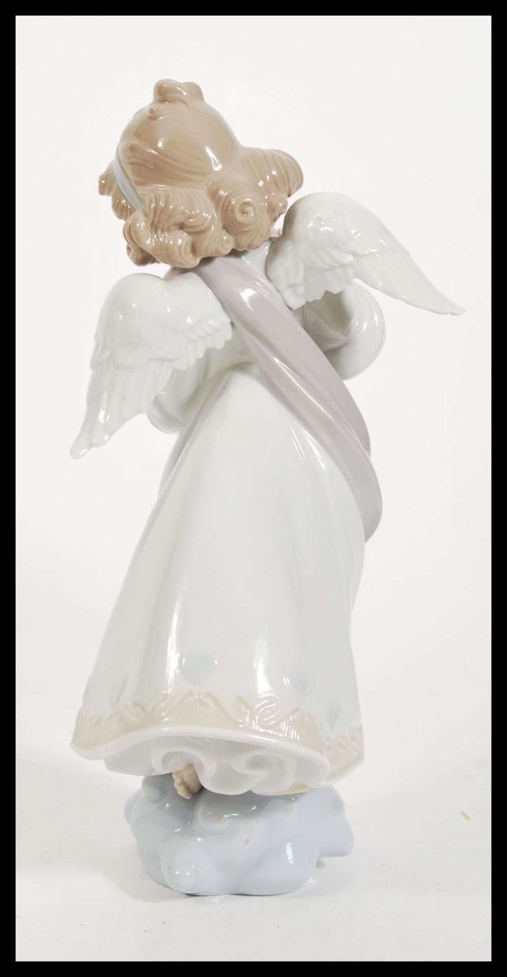 A Lladro ceramic figurine entitled ' Loving The World '  depicting an angel with flowers to hair - Image 2 of 4