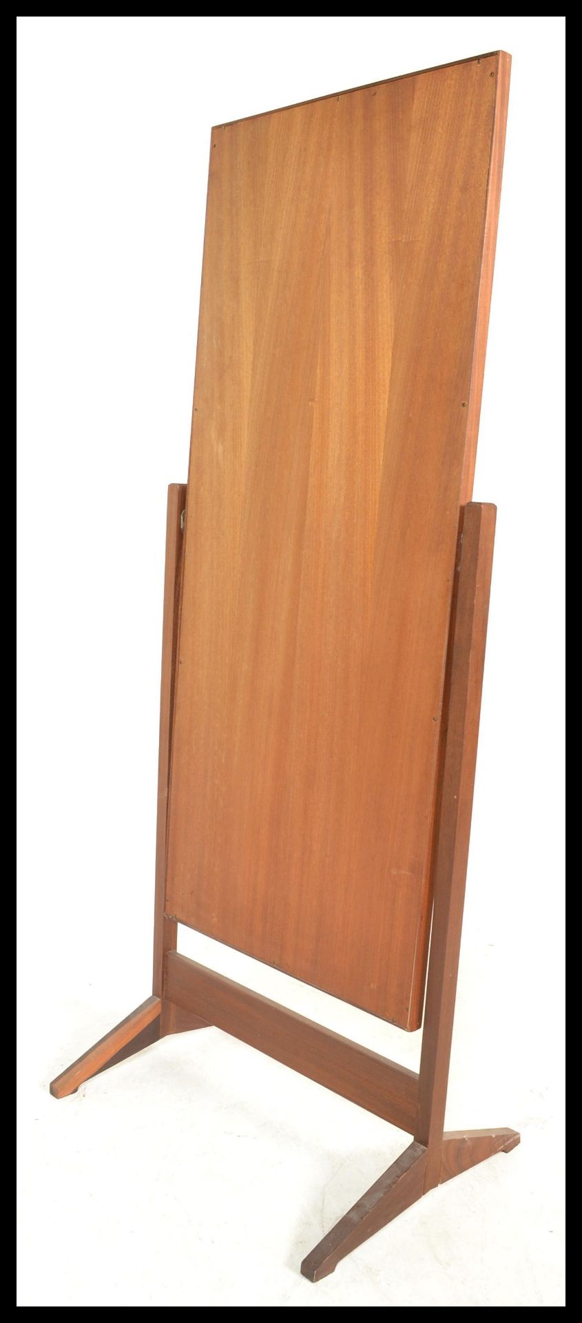 A vintage retro Teak wood cheval free standing full length mirror raised on a square supports - Bild 5 aus 5