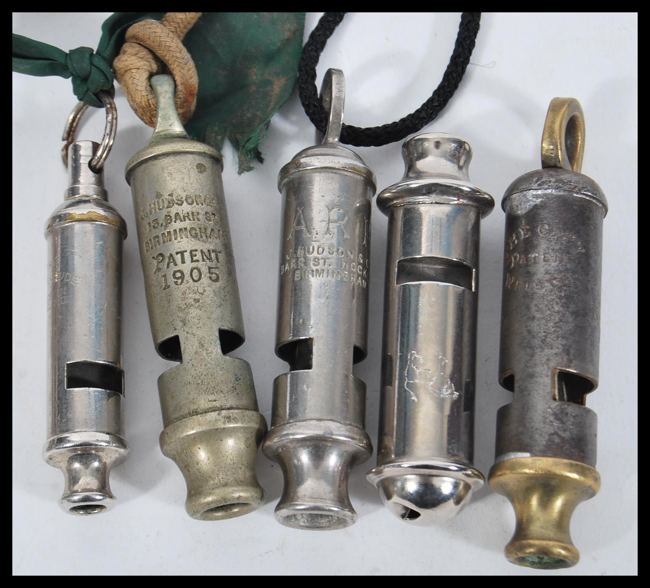 A collection of vintage early 20th Century whistles to include GWR railway, Military, Police, - Image 2 of 7