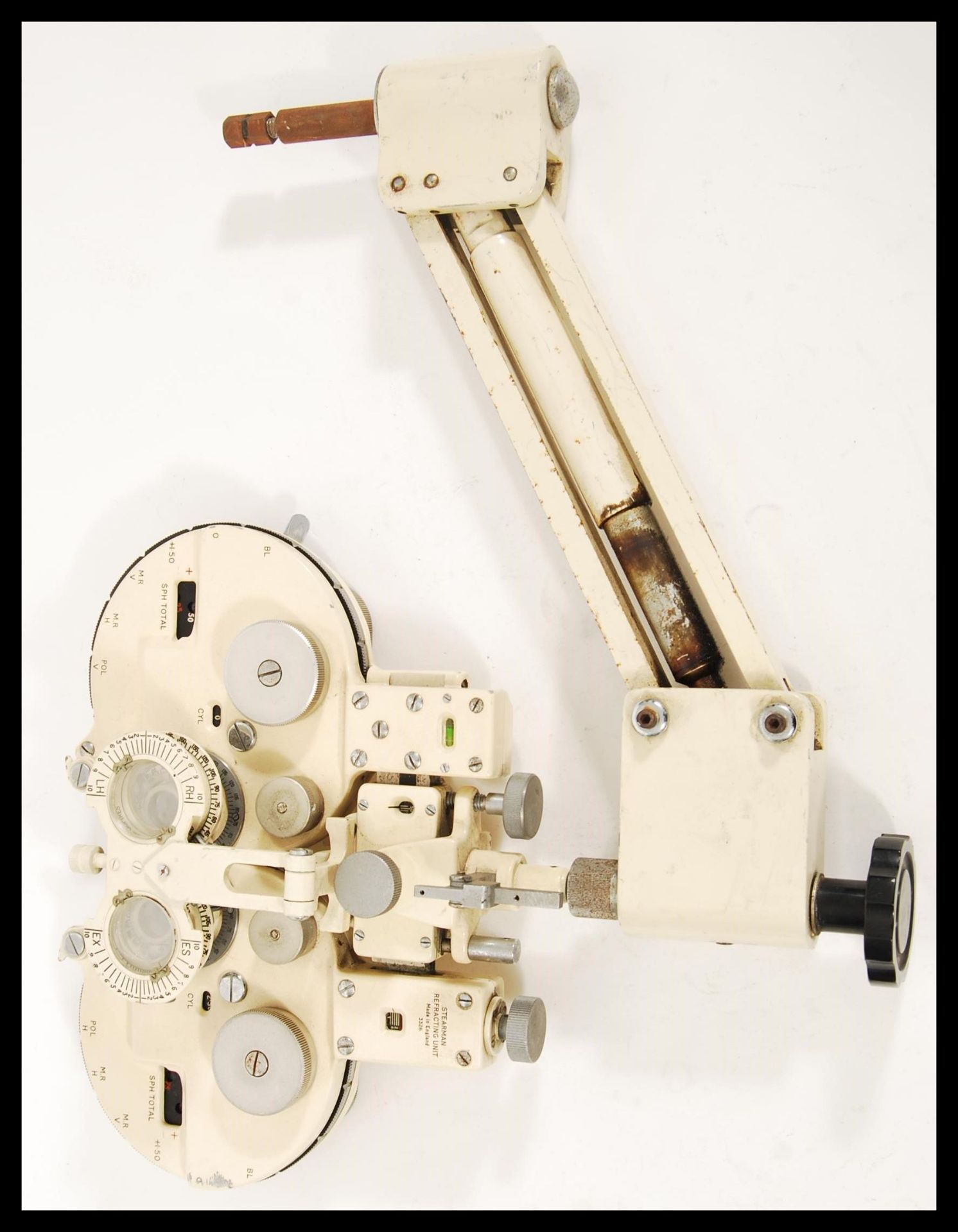 A vintage 20th Century Scientific Optical opticians Stearman Refracting unit Phoropter with original