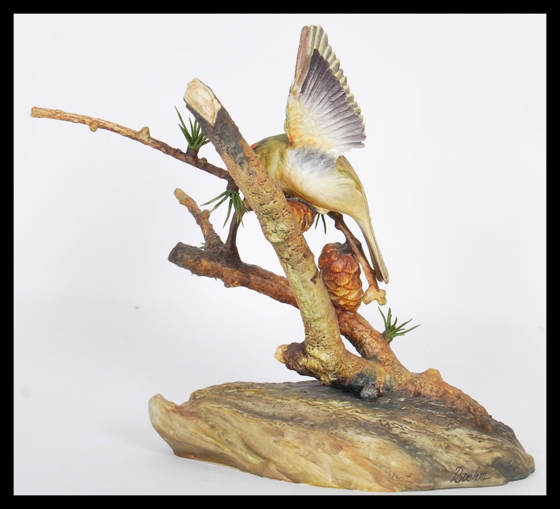 A vintage 20th Century Boehm porcelain limited edition bird figurine depicting a Marsh Tit perched - Bild 2 aus 5