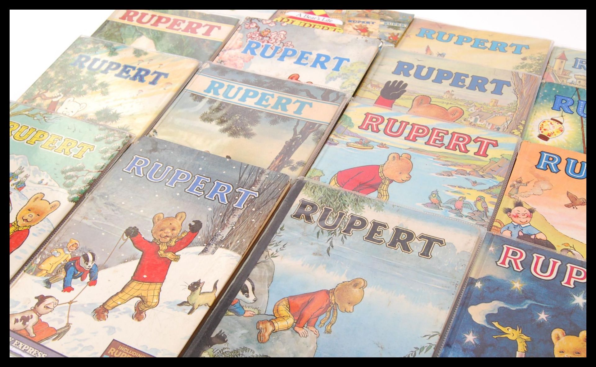 VINTAGE 1960'S / 70'S RUPERT HARDBACK DAILY EXPRESS ANNUALS - Image 4 of 6