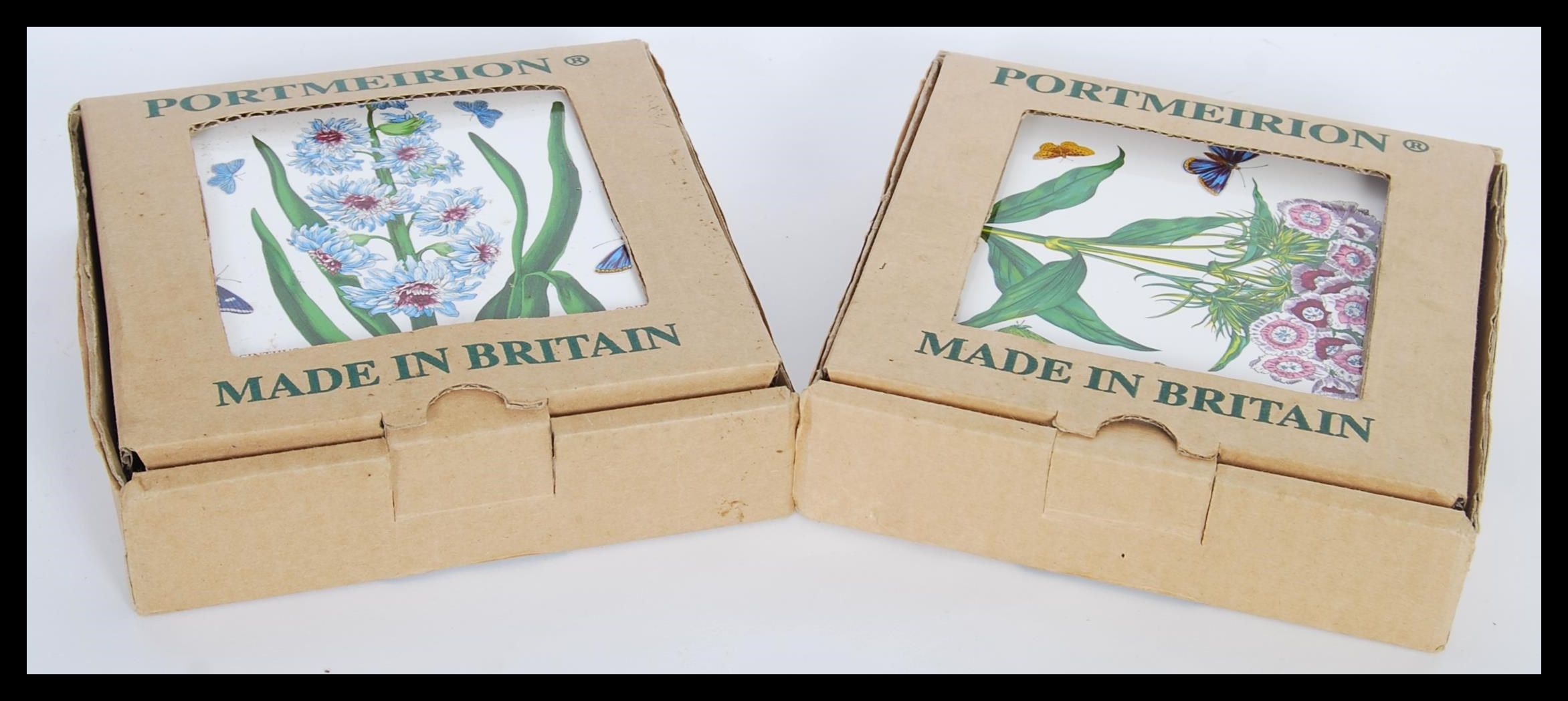 A pair of original boxed Portmeirion Botanical Garden pattern ceramic wall tiles complete in - Image 3 of 4