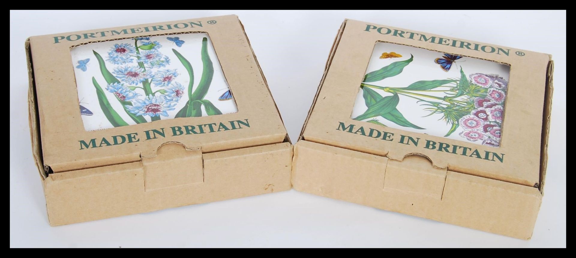 A pair of original boxed Portmeirion Botanical Garden pattern ceramic wall tiles complete in - Bild 3 aus 4