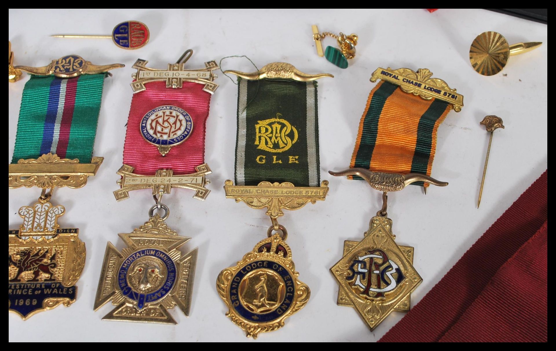 Masonic / Lodge Interest. A collection of Order Of Buffalo items to include sashs, cufflinks, - Bild 3 aus 8