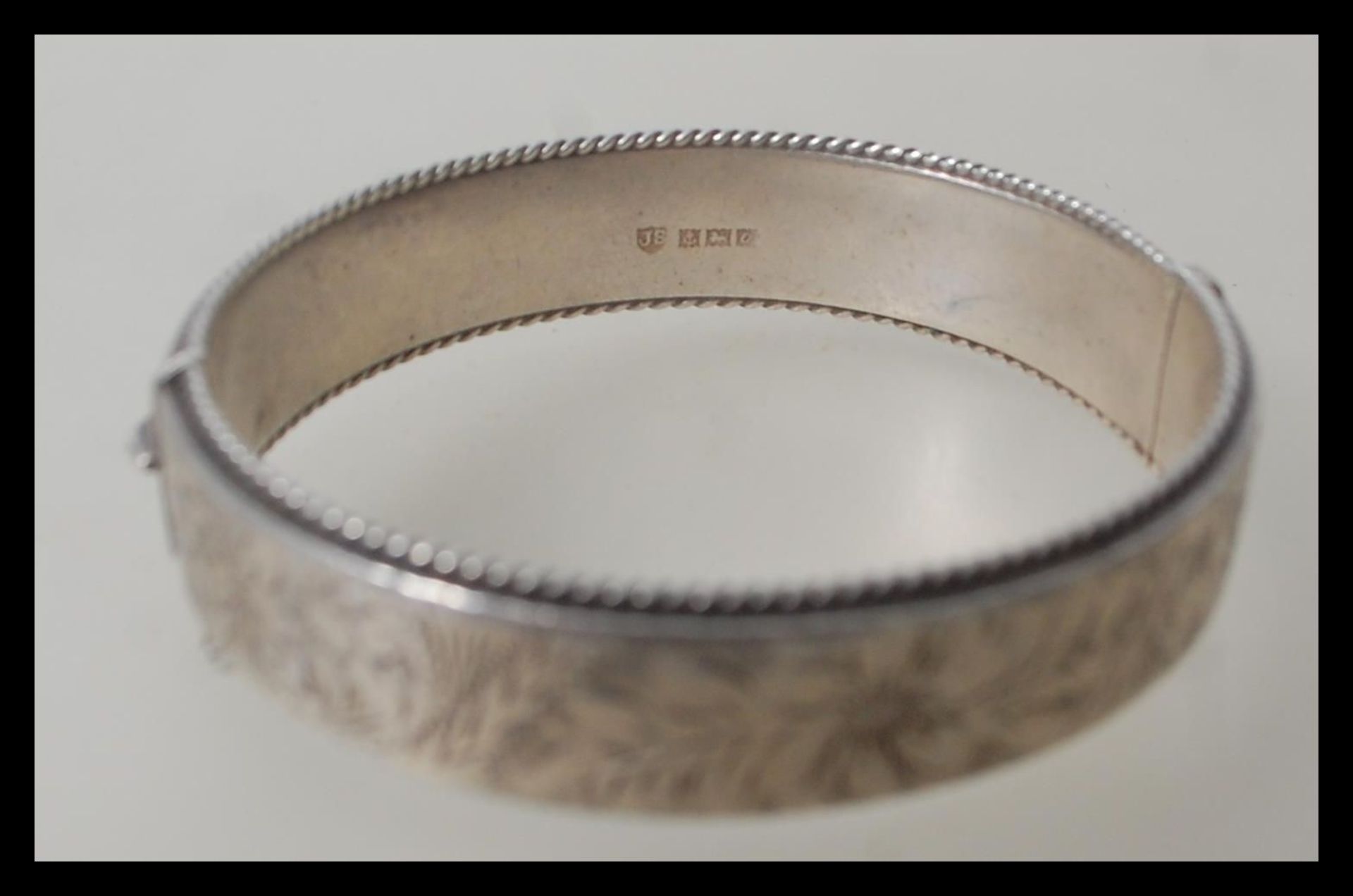 A collection of silver jewellery to include various silver necklaces, silver bangles, silver - Image 13 of 14