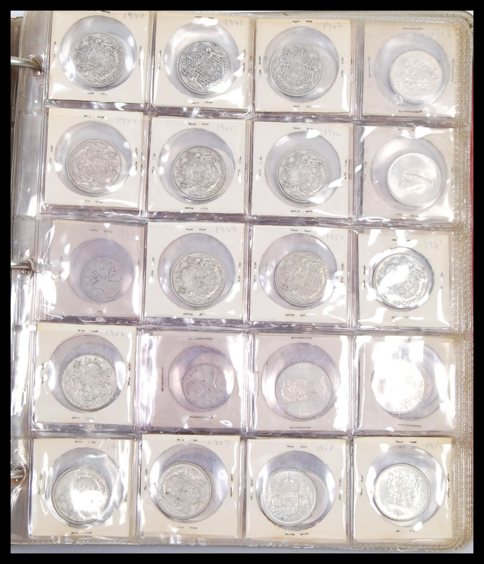 A collection of 20th Century Canadian coins to include silver dollar coins from the 50's and 60' - Bild 3 aus 6