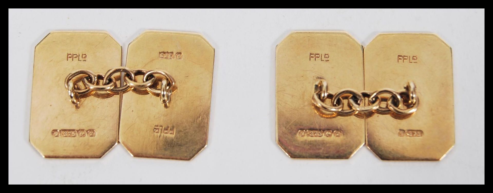 A pair of early 20th Century hallmarked 9ct gold Art Deco gents cufflinks of octagonal form having - Image 3 of 6