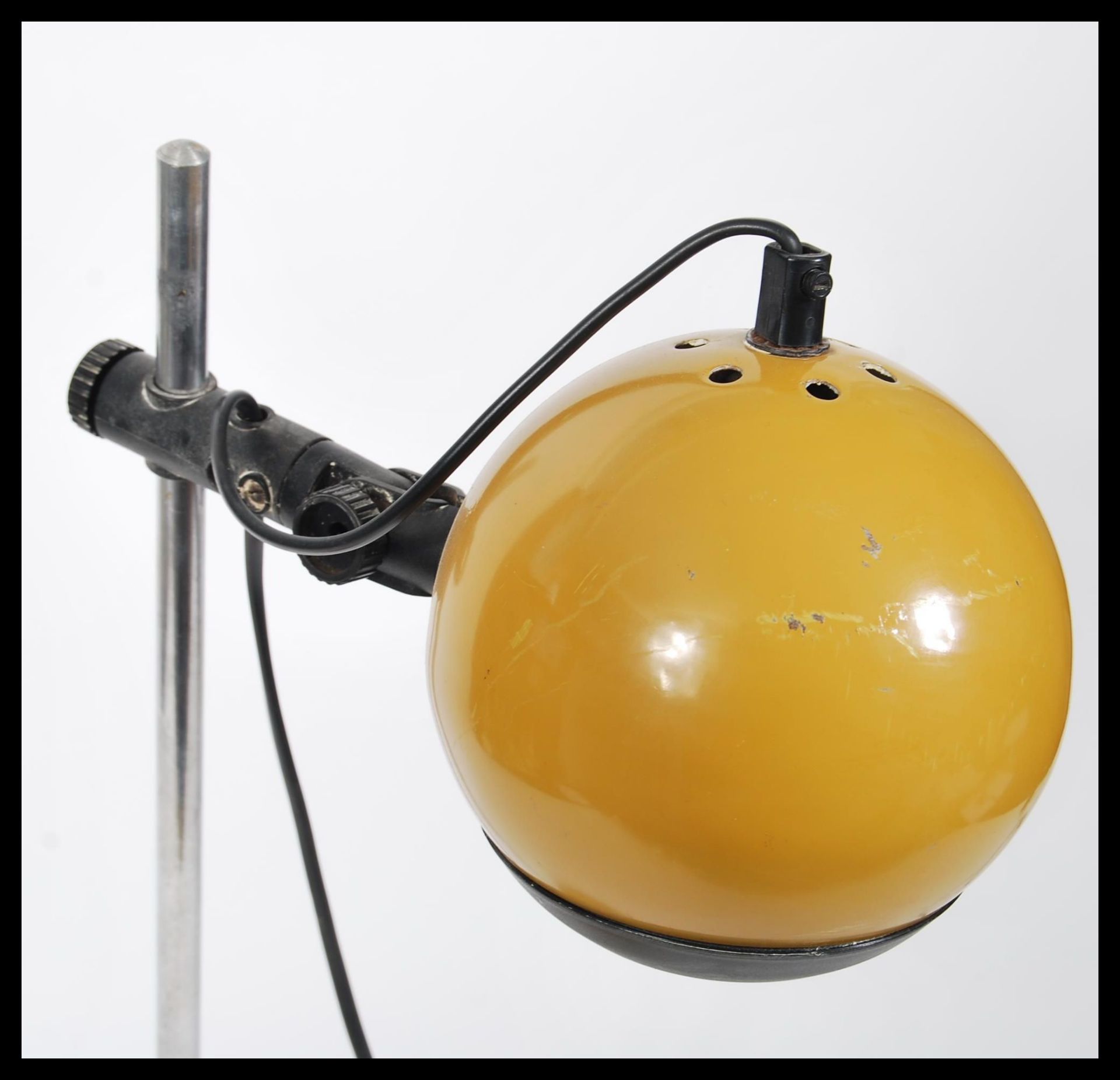 A vintage retro 20th Century Eyeball desk lamp raised on circular base with adjustable tubular - Image 2 of 4