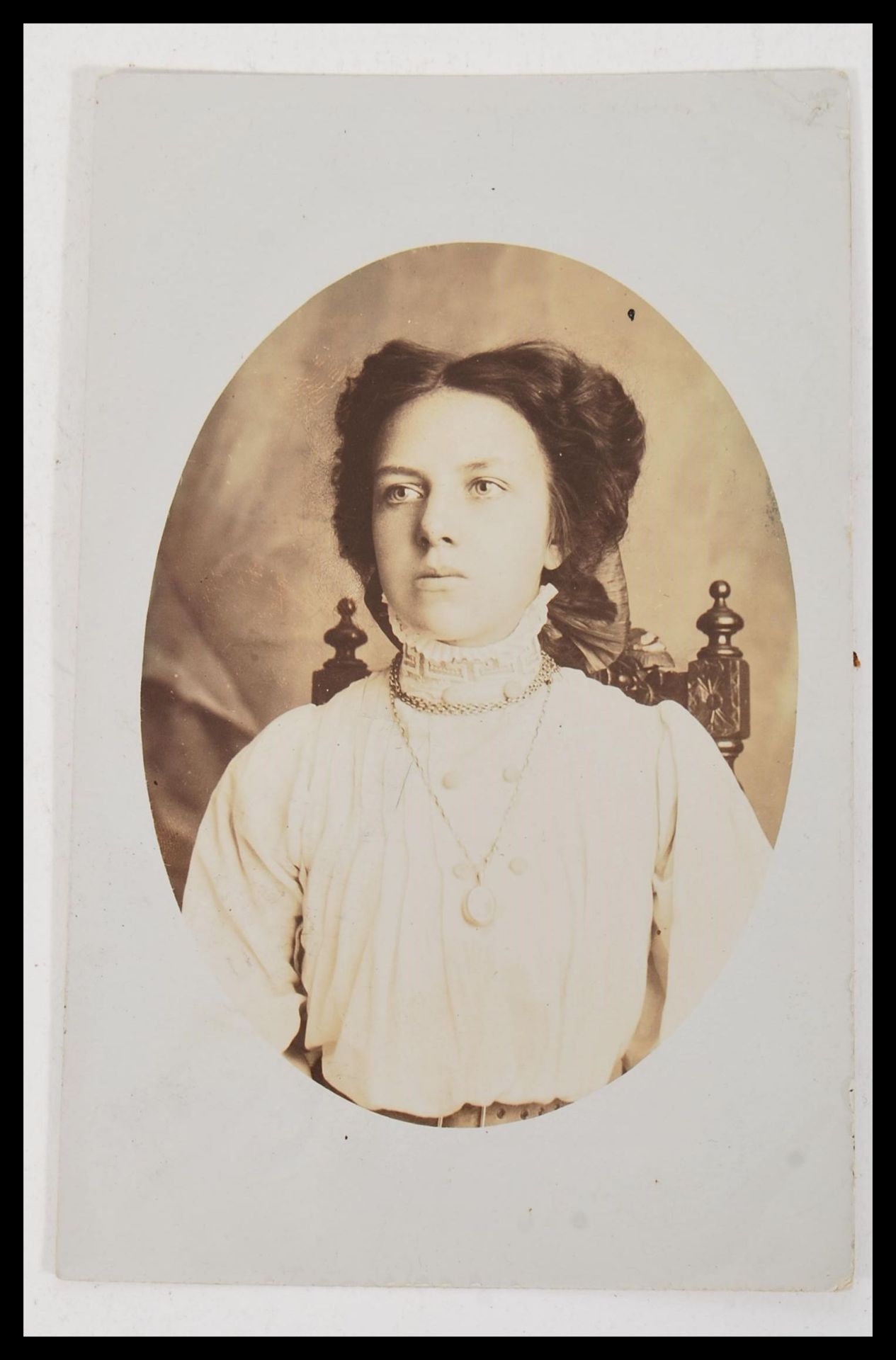 SUFFRAGETTE ( WSPU ) interest - Gladys Roberts autographed photo postcard portrait. Message includes