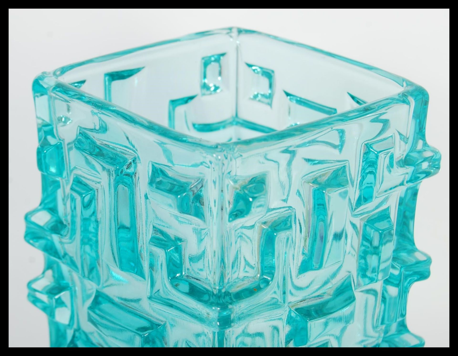 A group of 20th Century studio art glass to include a Czech glass vase of square form having - Bild 3 aus 6