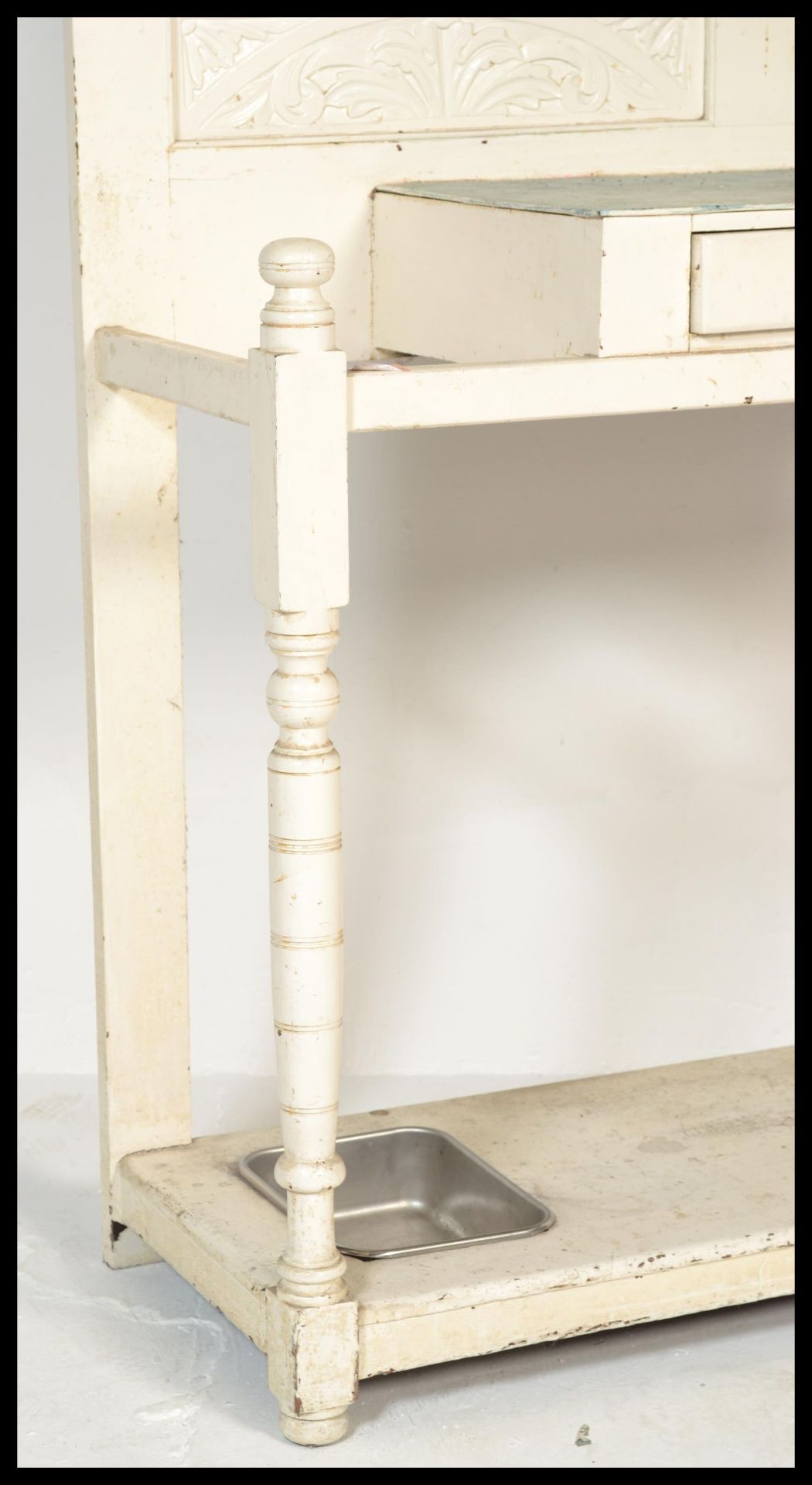 A 19th Century Victorian white painted hall stand raised on block and turned legs with carved - Bild 2 aus 5