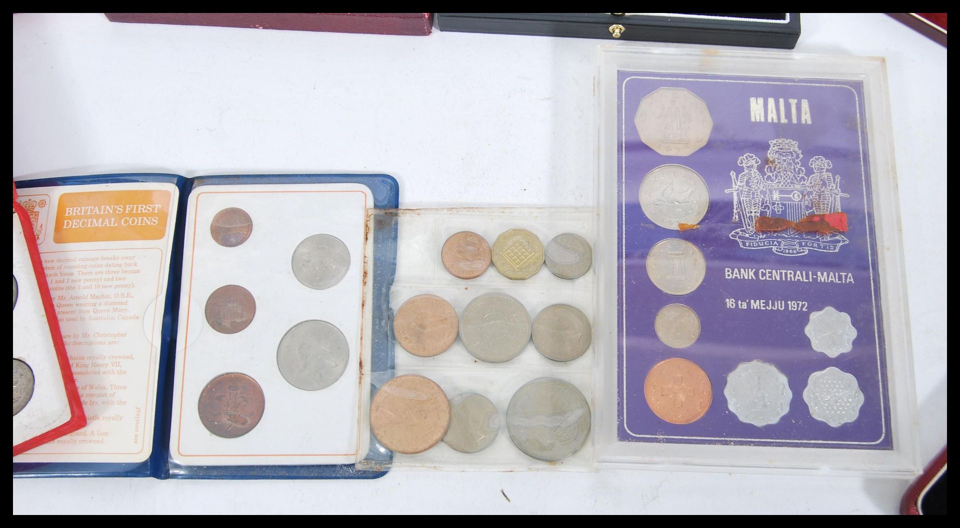 A collection of 20th Century proof and specimen coins, to include 1953 coin set, 1937 specimen coins - Bild 8 aus 8