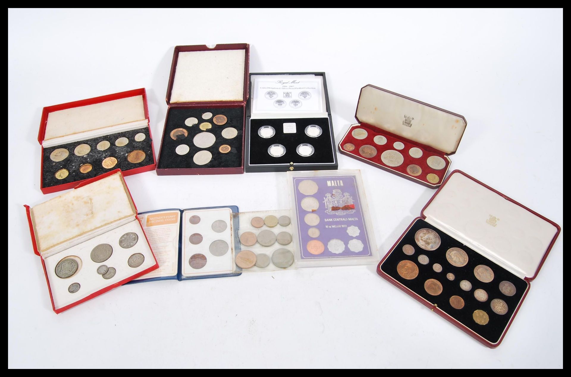 A collection of 20th Century proof and specimen coins, to include 1953 coin set, 1937 specimen coins