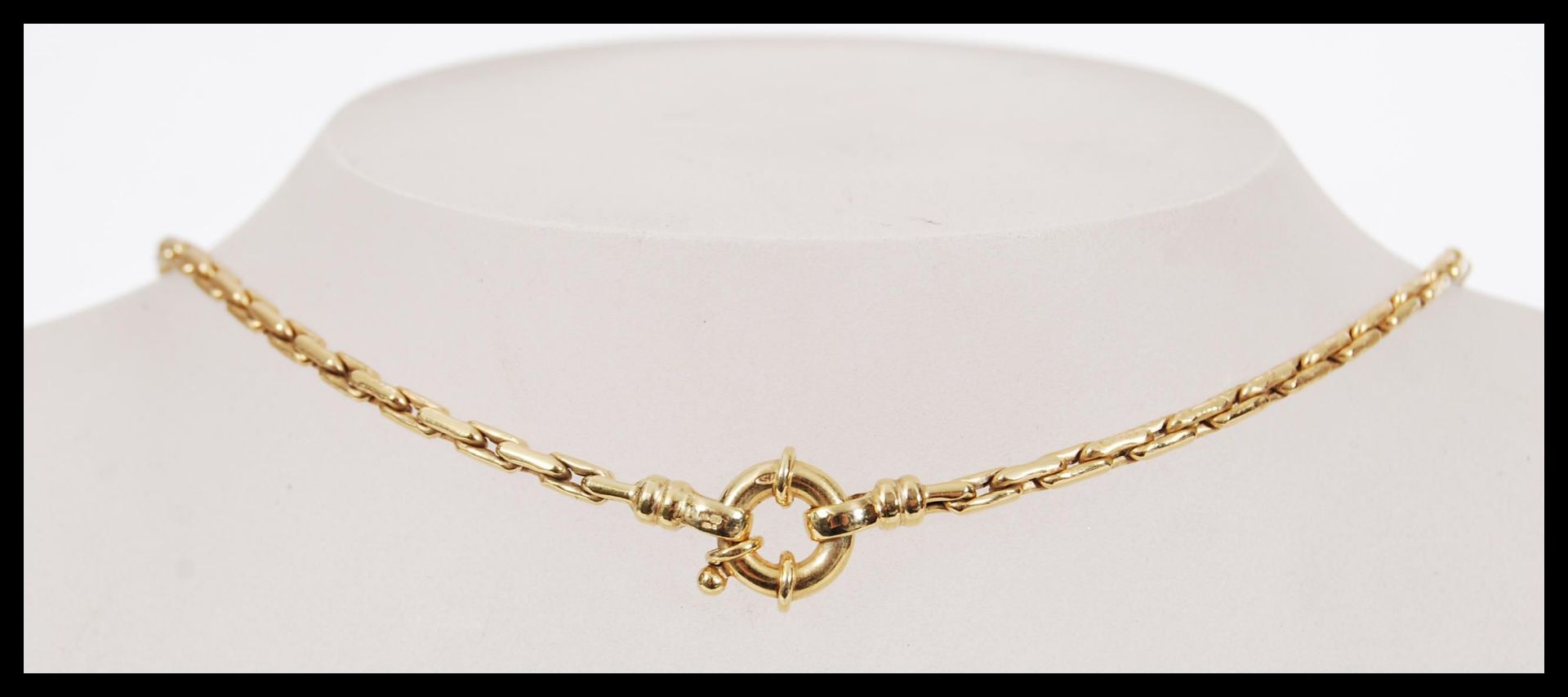 A hallmarked 9ct gold long boxlink necklace chain, having a large bolt ring clasp, with tasseled - Image 4 of 4