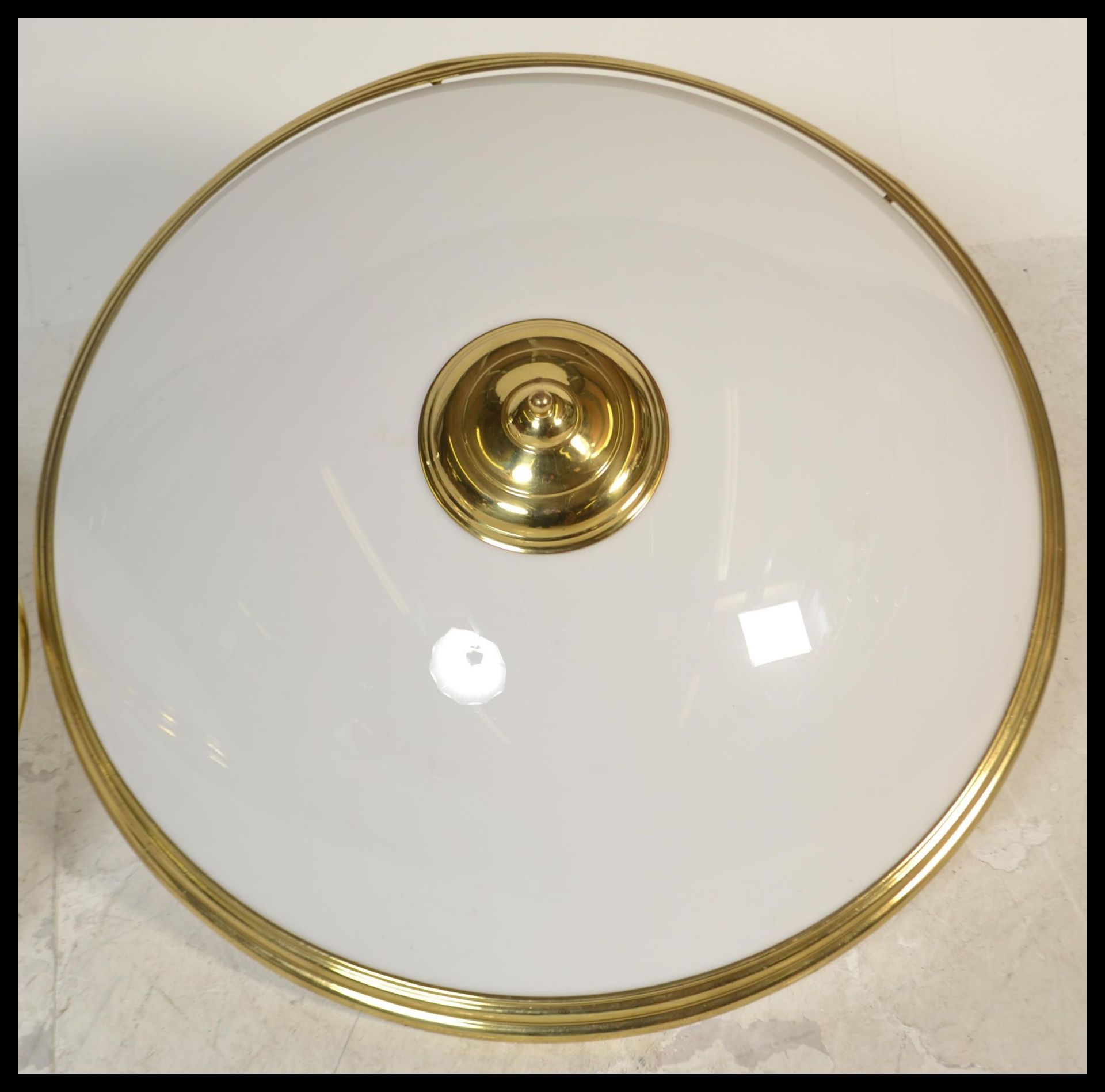 A pair of large circular flush ceiling lights with gilt metal fixtures and domed frosted perspex - Bild 7 aus 8