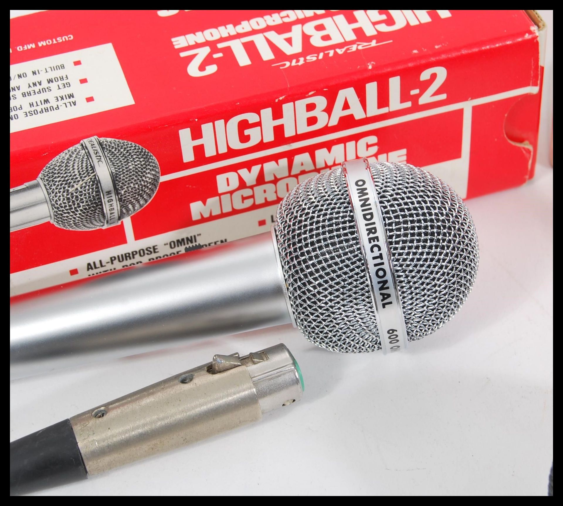 A collection of vintage Microphones / mics to include two boxed 1970's Realistic AKG D 120 HL, - Bild 3 aus 4