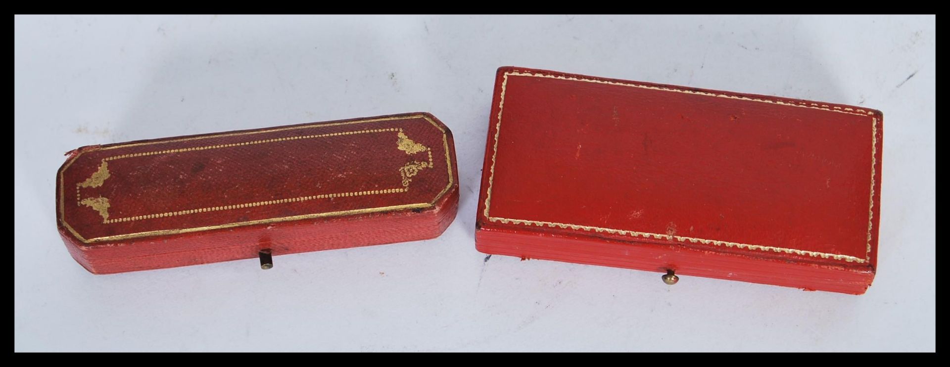 Two vintage designer Cartier jewellery boxes, one for cufflinks and the other for stick pin, each - Bild 3 aus 3