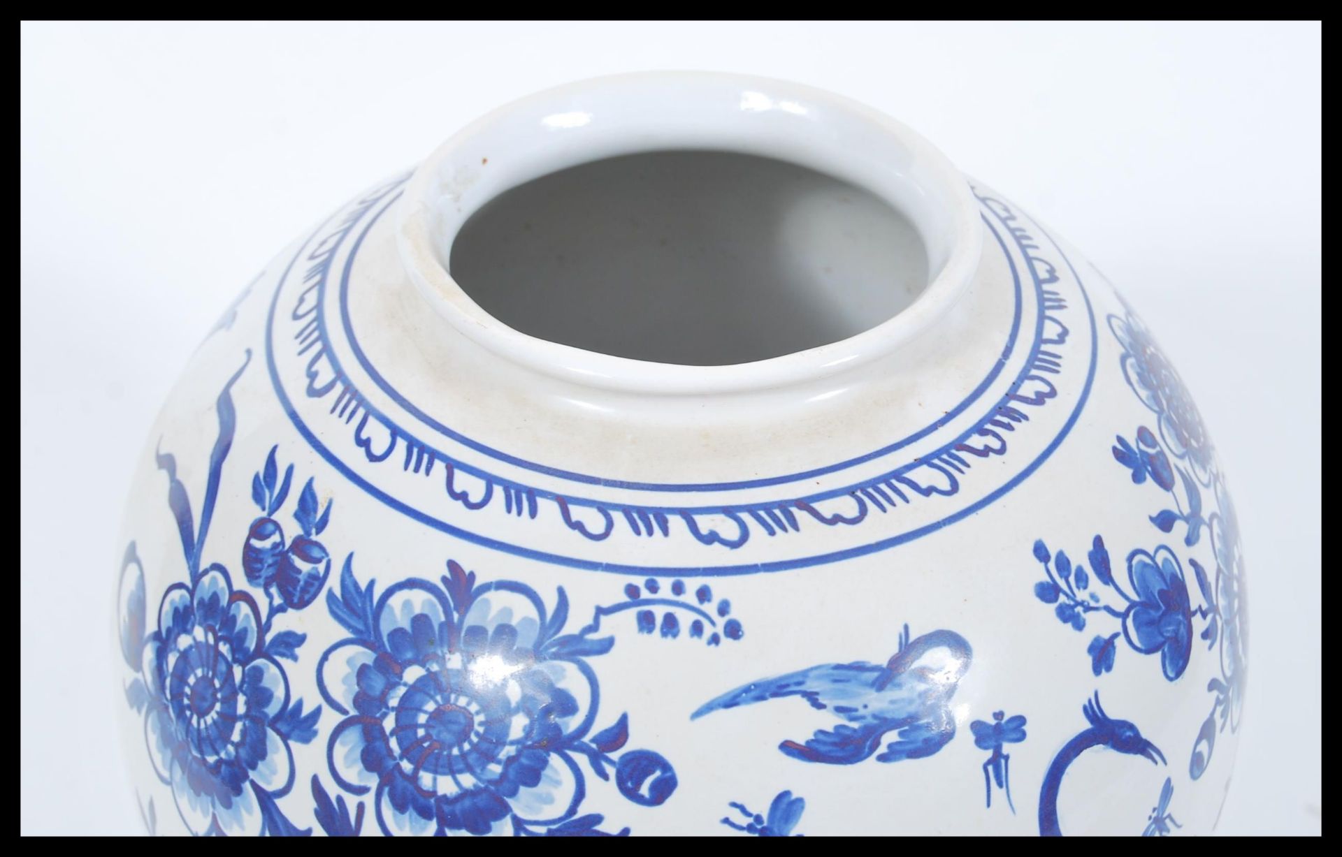A large 18th Century Dutch style apothecary tin glazed earthenware jar having hand painted blue - Image 3 of 4