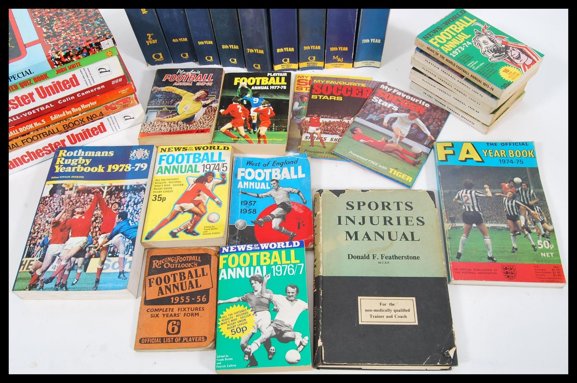 A collection of vintage 1970's football annuals to include a selection of Rothmans Football Year - Image 2 of 5