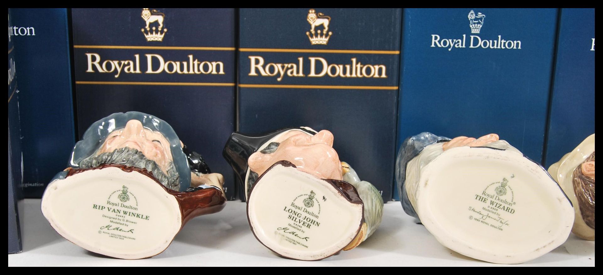 A collection of Royal Doulton character jugs of fictional characters to include Rip Van Winkle - Bild 4 aus 5