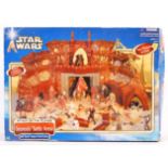 STAR WARS HASBRO ' GEONOSIS BATTLE ARENA ' ACTION FIGURE PLAYSET