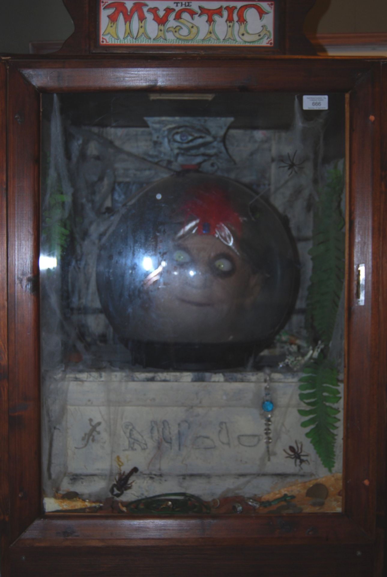 LIFESIZE FAIRGROUND ATTRACTION PROP ' THE MYSTIC ' FORTUNE TELLER - Bild 3 aus 5