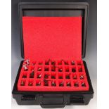 WARHAMMER - GAMES WORKSHOP CARRY CASE & FIGURES