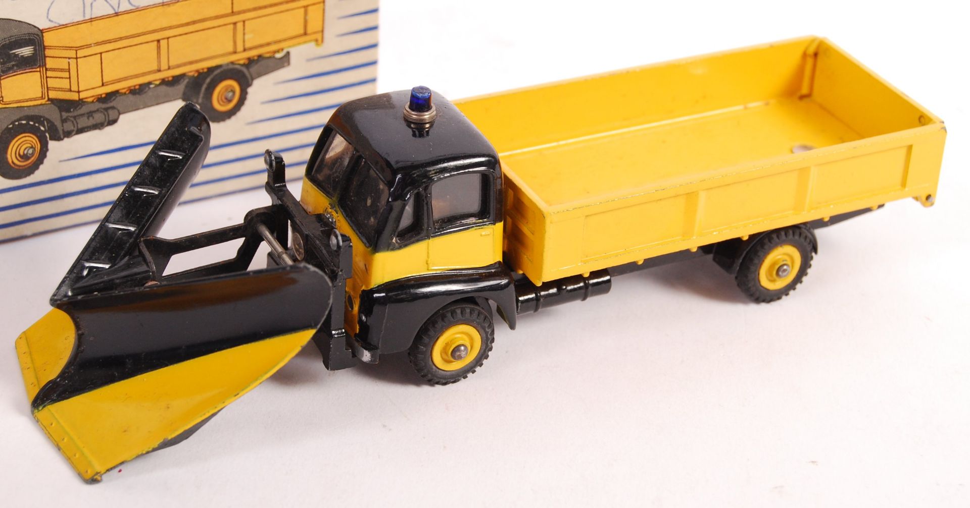 RARE VINTAGE DINKY SUPERTOYS DIECAST MODEL 958 SNOW PLOUGH - Bild 2 aus 7