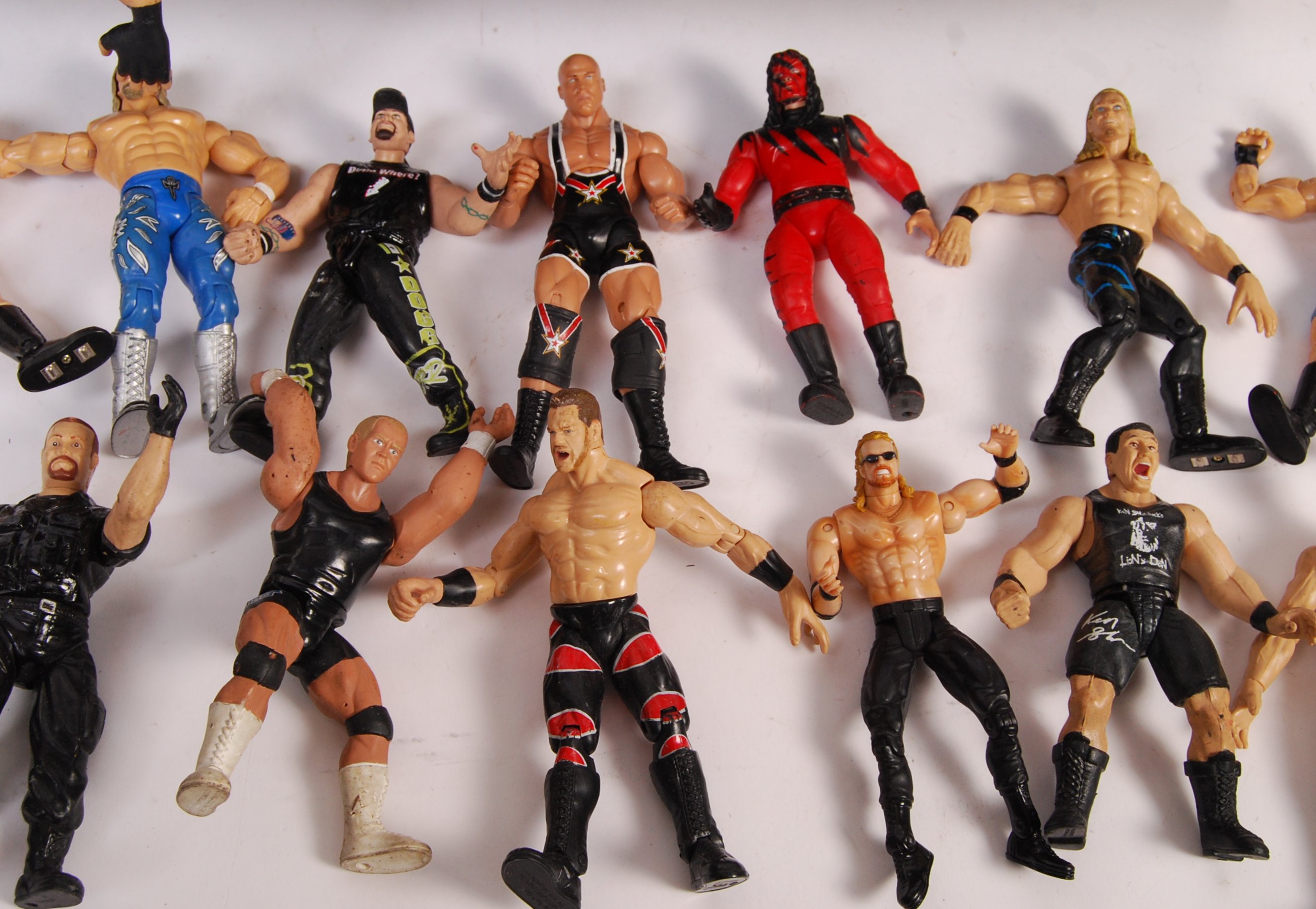 LARGE COLLECTIONS OF JAKKS PACIFIC WWE WRESTING ACTION FIGURES - Image 3 of 4