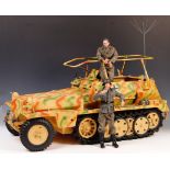 INCREDIBLE 1:6 SCALE WWII GERMAN HALF TRACK METAL MODEL TANK