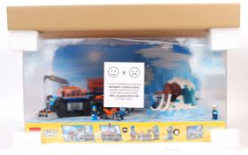 LEGO CITY SHOP DISPLAY BOX FEATURING SET 60195