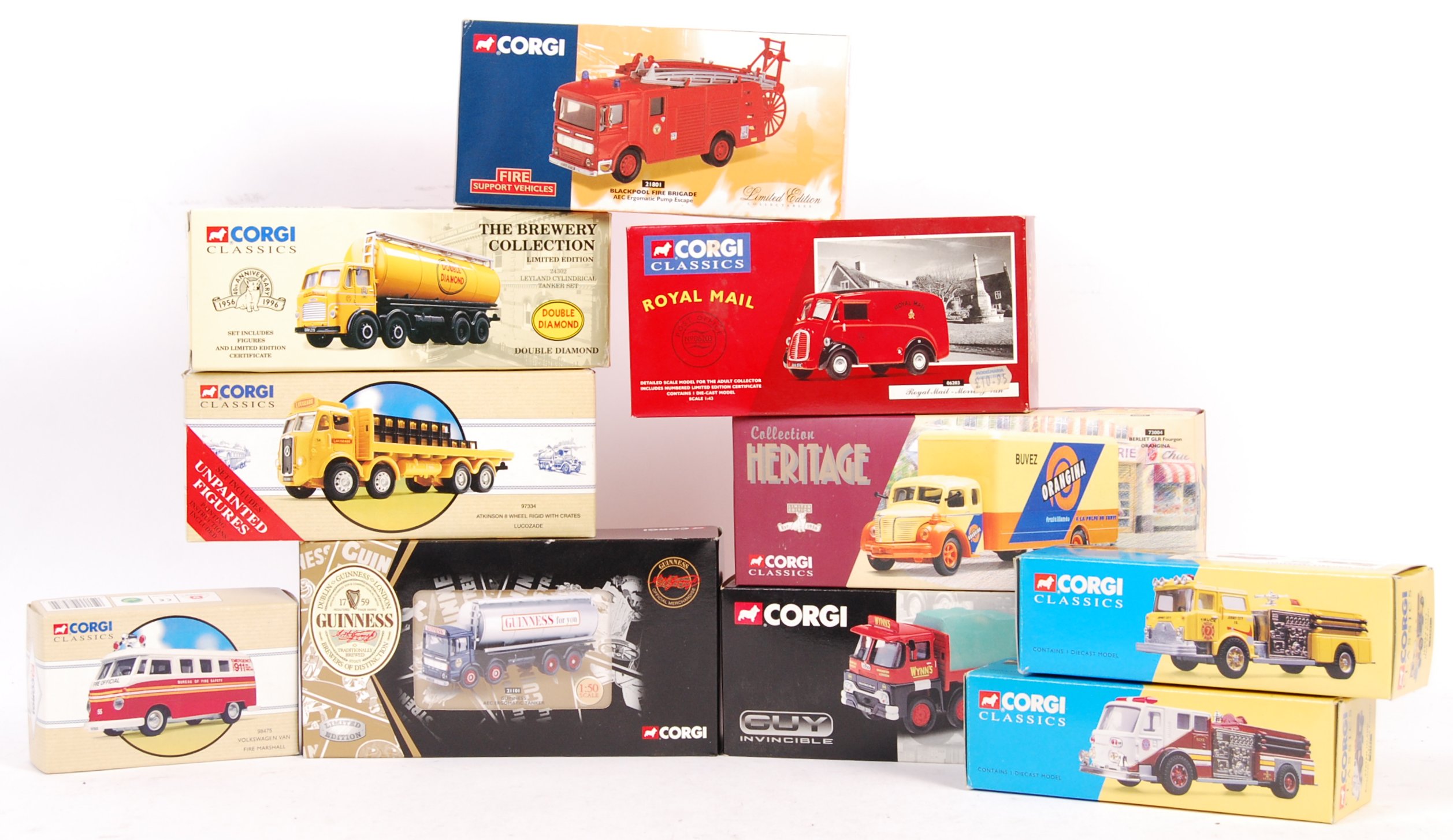 ASSORTED BOXED CORGI FIRE ENGINES & HAULAGE DIECAST MODELS