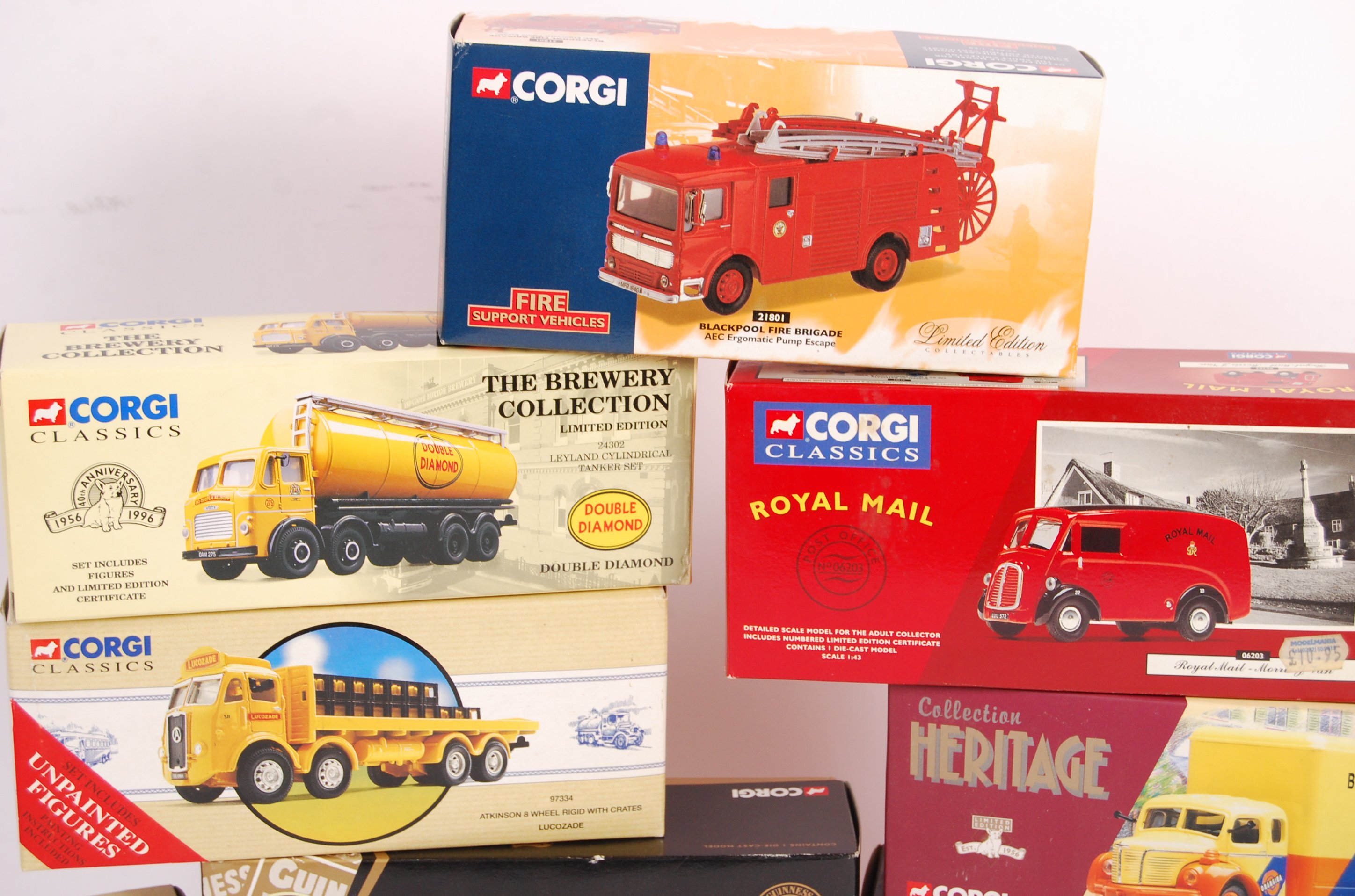 ASSORTED BOXED CORGI FIRE ENGINES & HAULAGE DIECAST MODELS - Image 3 of 7