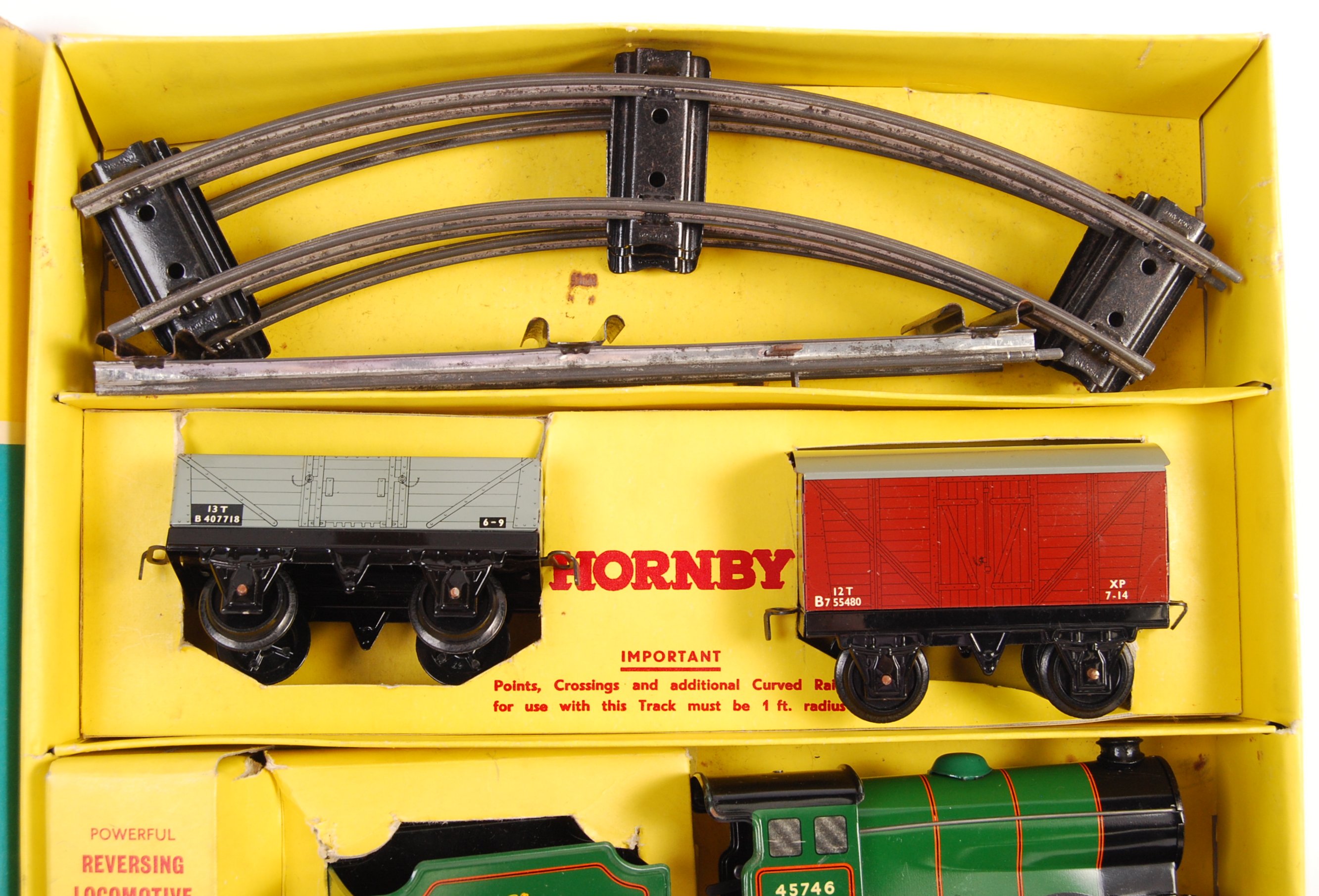 RARE HORNBY CLOCKWORK 0 GAUGE RAILWAY TRAIN SET CLOCKWORK - Image 4 of 5