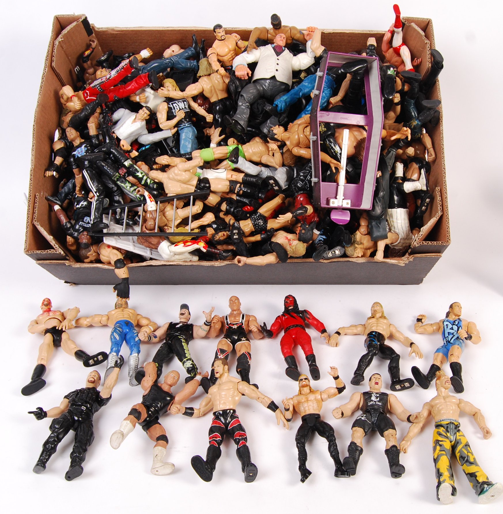 LARGE COLLECTIONS OF JAKKS PACIFIC WWE WRESTING ACTION FIGURES